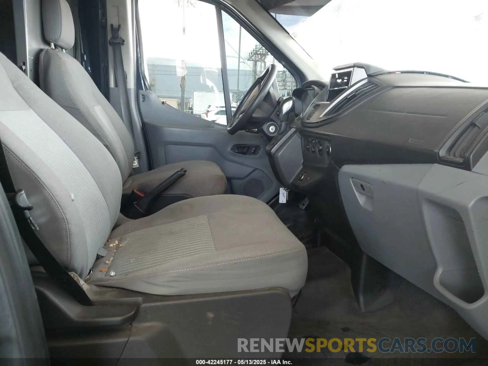 5 Фотография поврежденного автомобиля 1FTYR3XM5KKB78352 FORD TRANSIT-250 2019