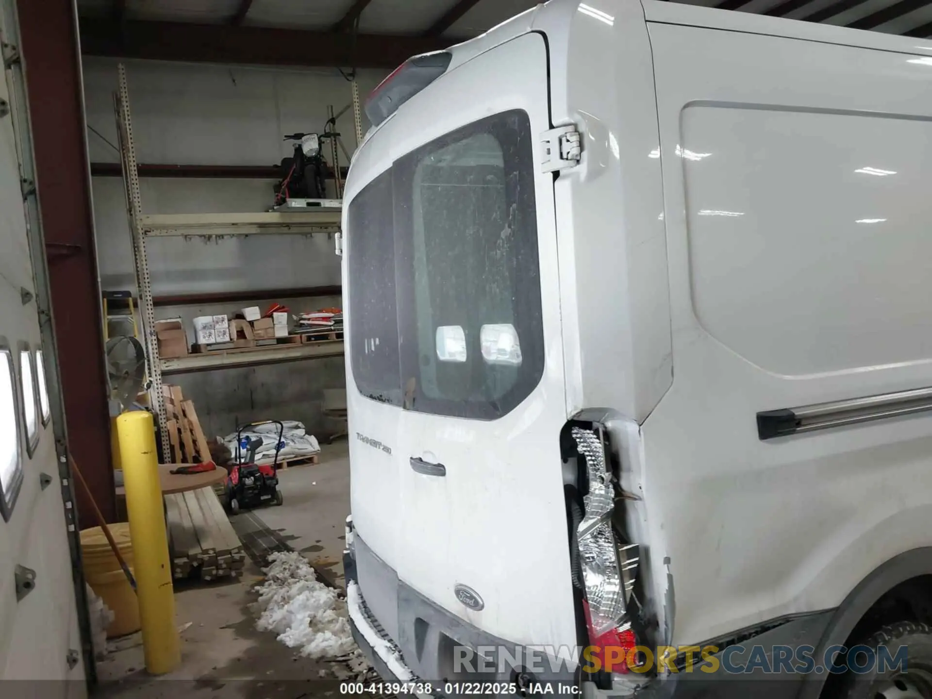 16 Фотография поврежденного автомобиля 1FTBR1C81LKA51182 FORD TRANSIT-250 2020
