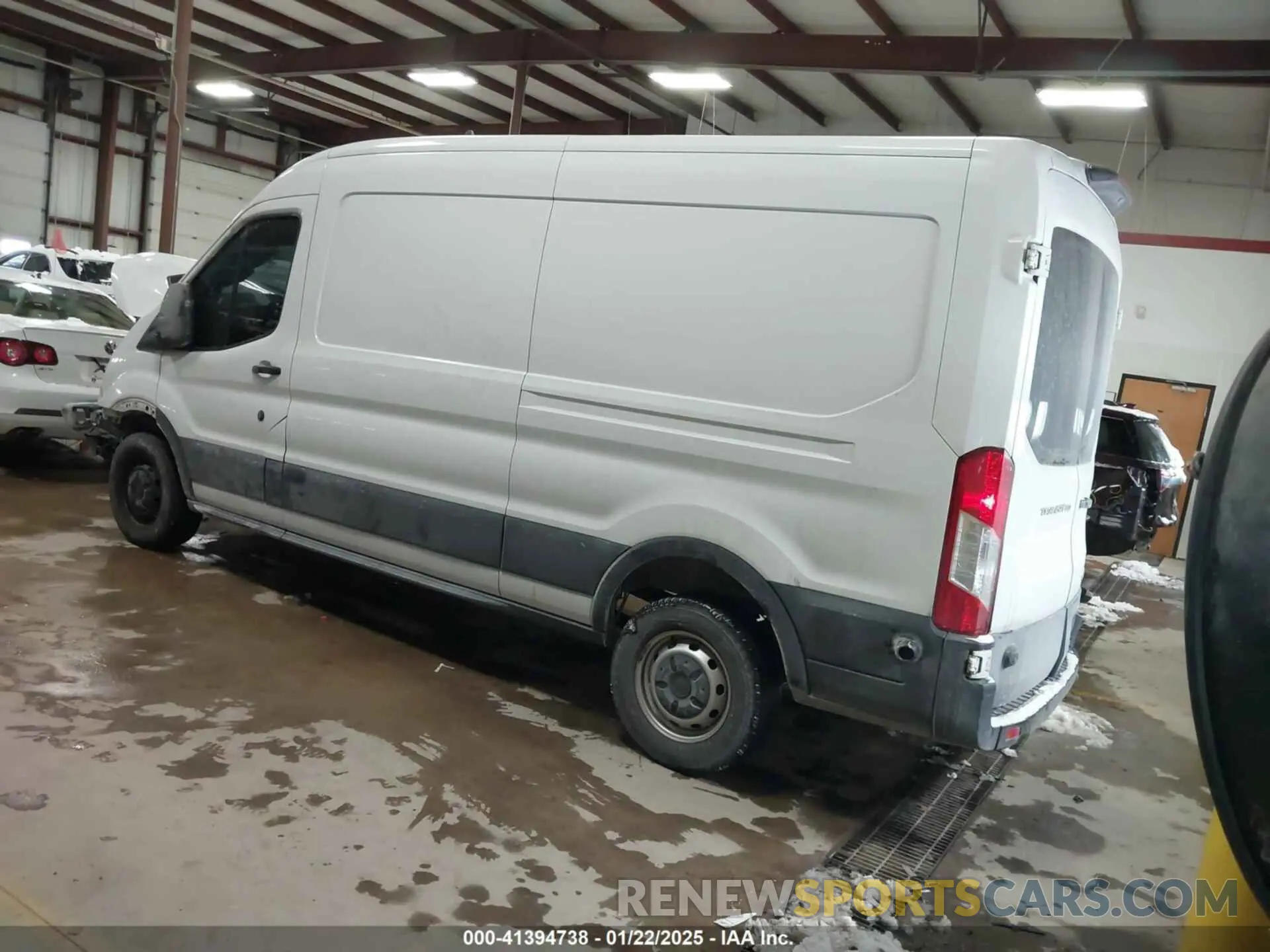 3 Фотография поврежденного автомобиля 1FTBR1C81LKA51182 FORD TRANSIT-250 2020
