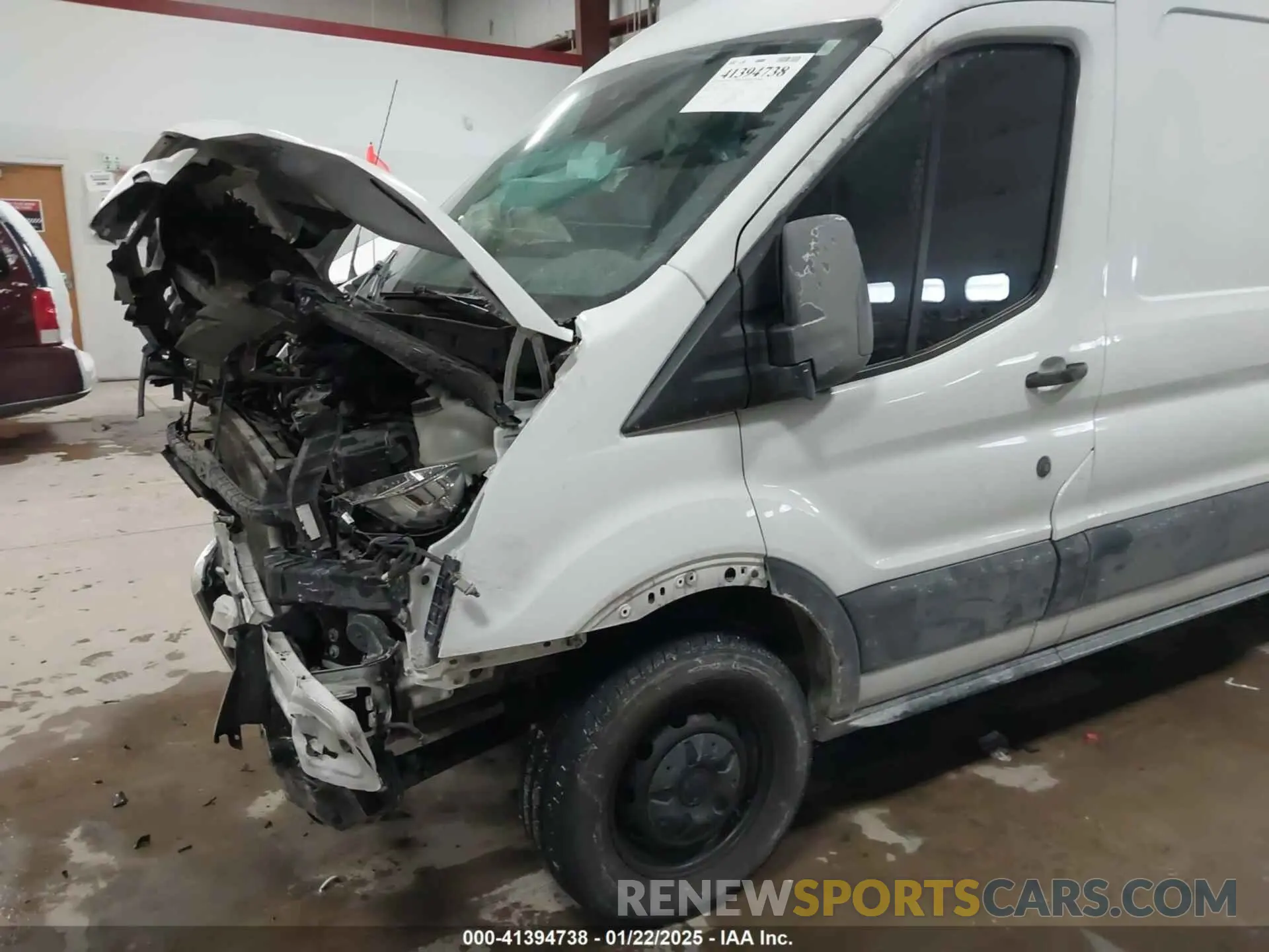 6 Фотография поврежденного автомобиля 1FTBR1C81LKA51182 FORD TRANSIT-250 2020