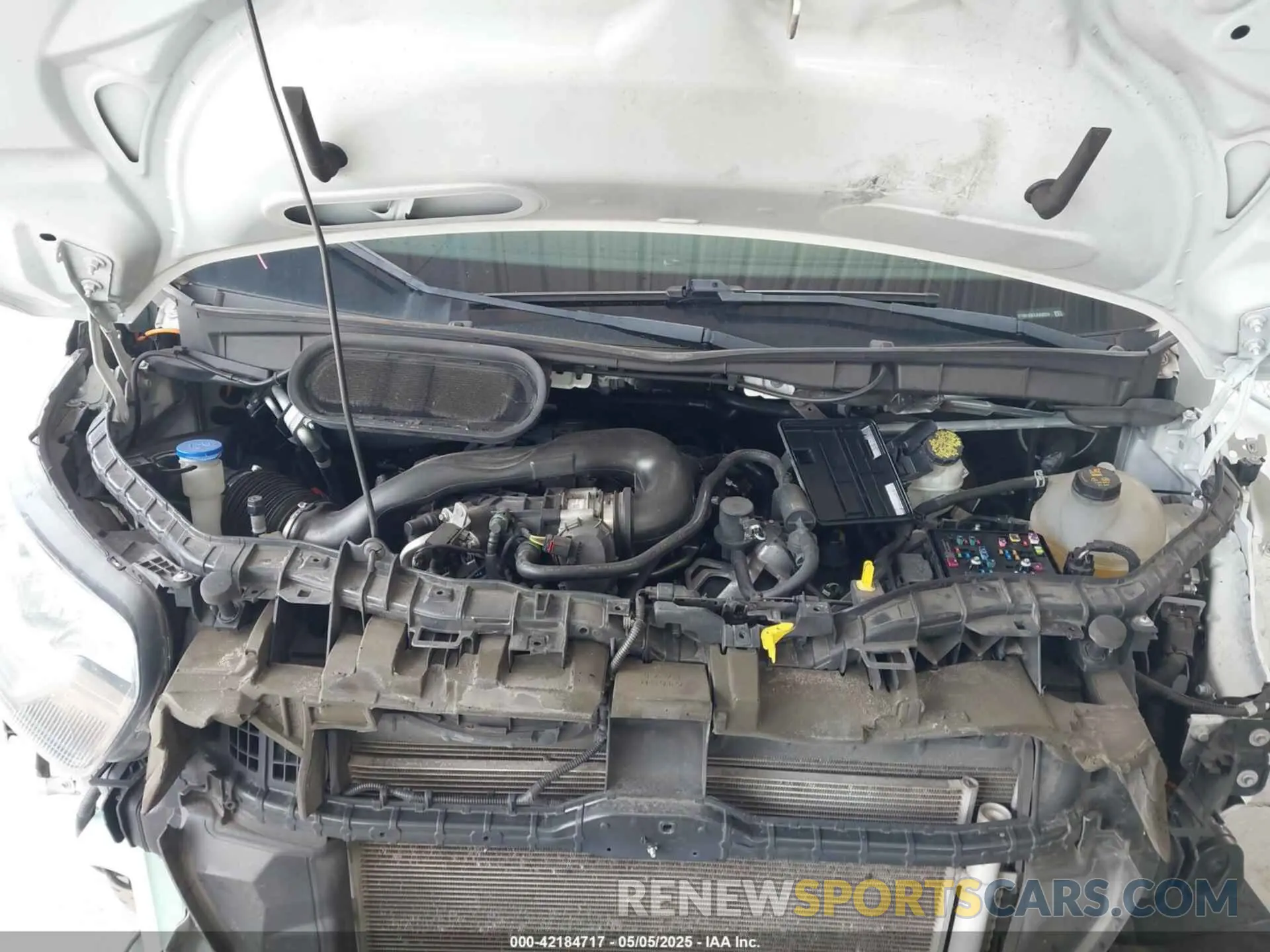 10 Photograph of a damaged car 1FTBR1C87LKA52224 FORD TRANSIT-250 2020