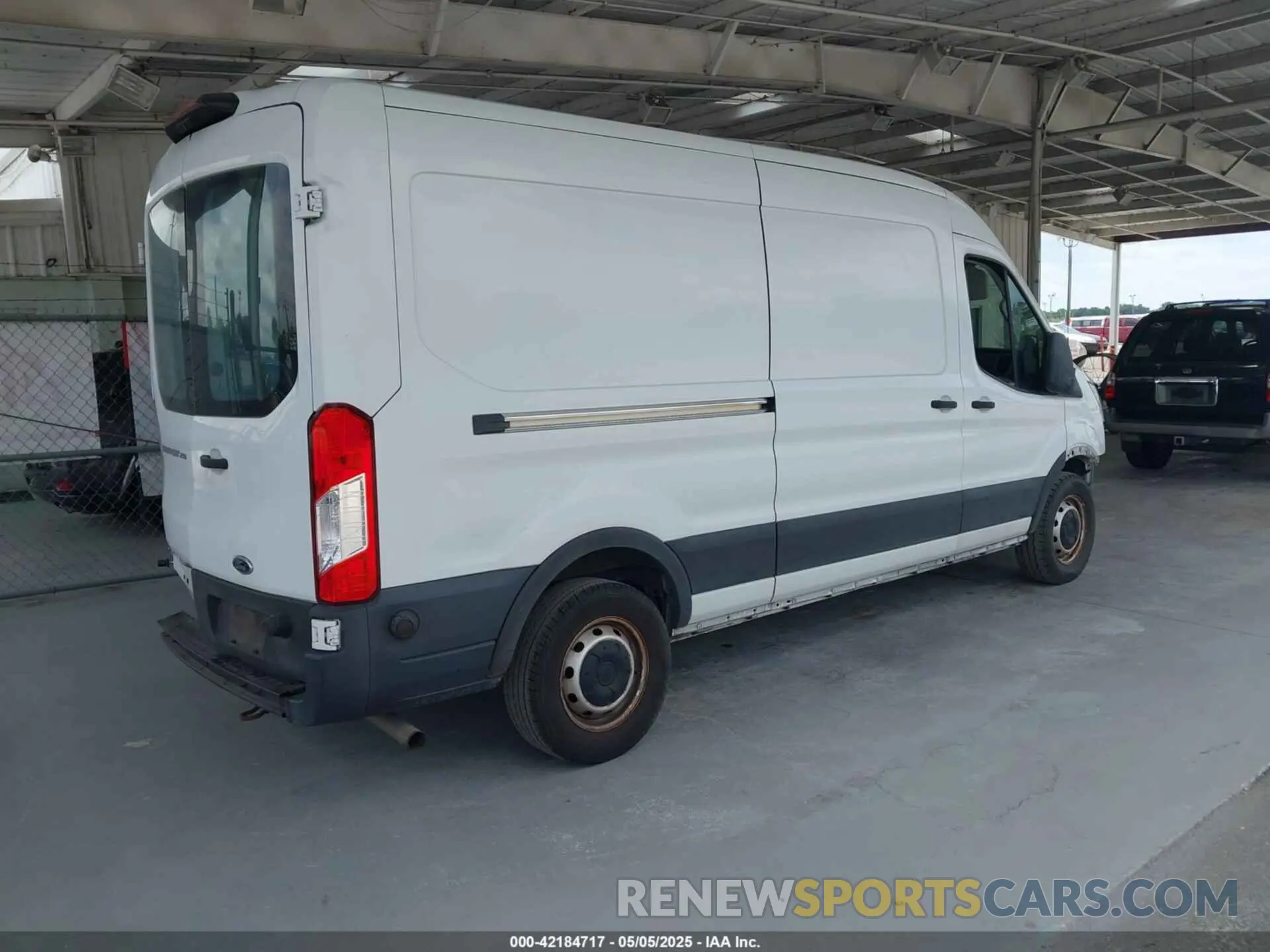 4 Photograph of a damaged car 1FTBR1C87LKA52224 FORD TRANSIT-250 2020