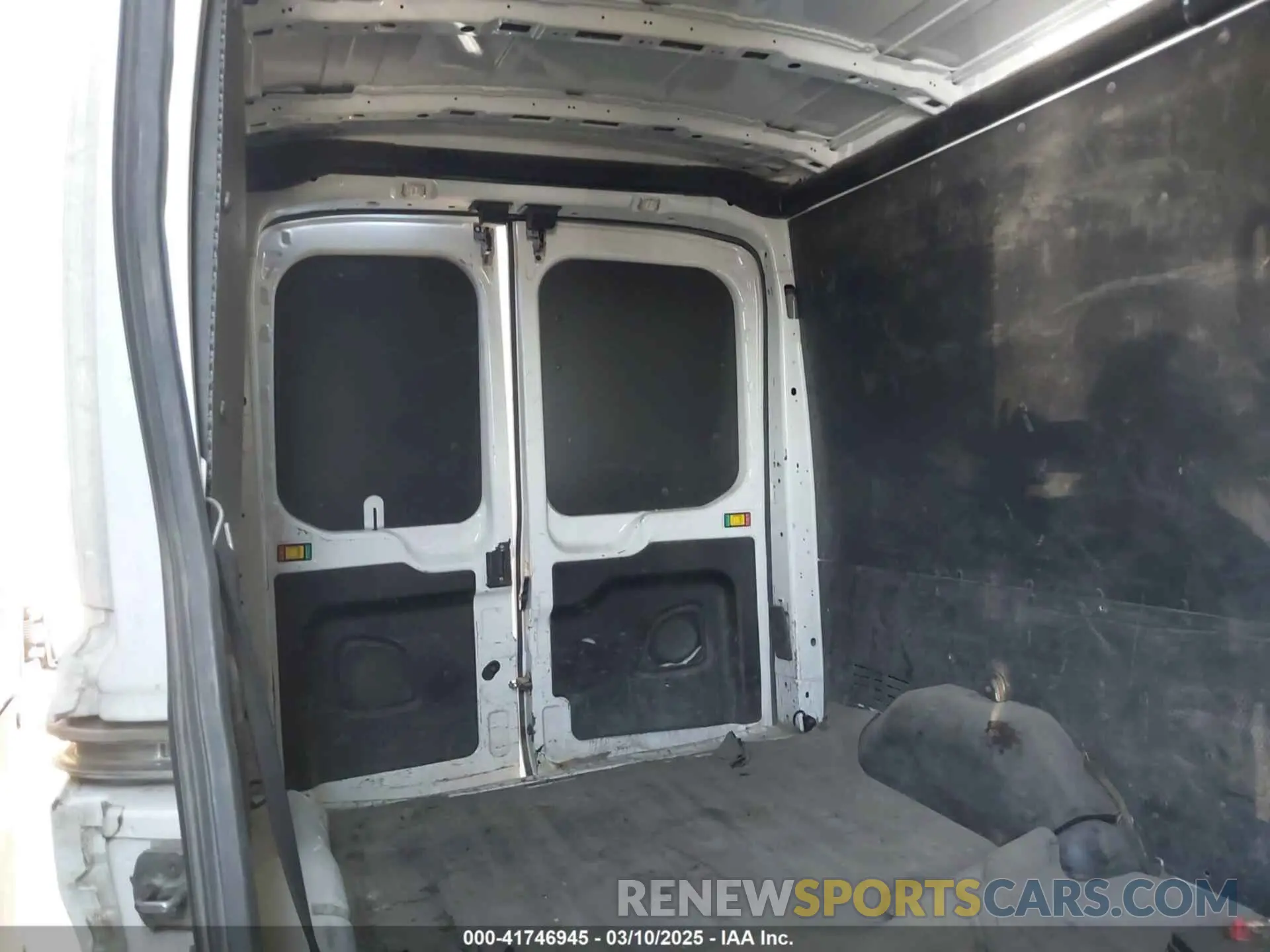 8 Фотография поврежденного автомобиля 1FTBR1C88LKB71691 FORD TRANSIT-250 2020