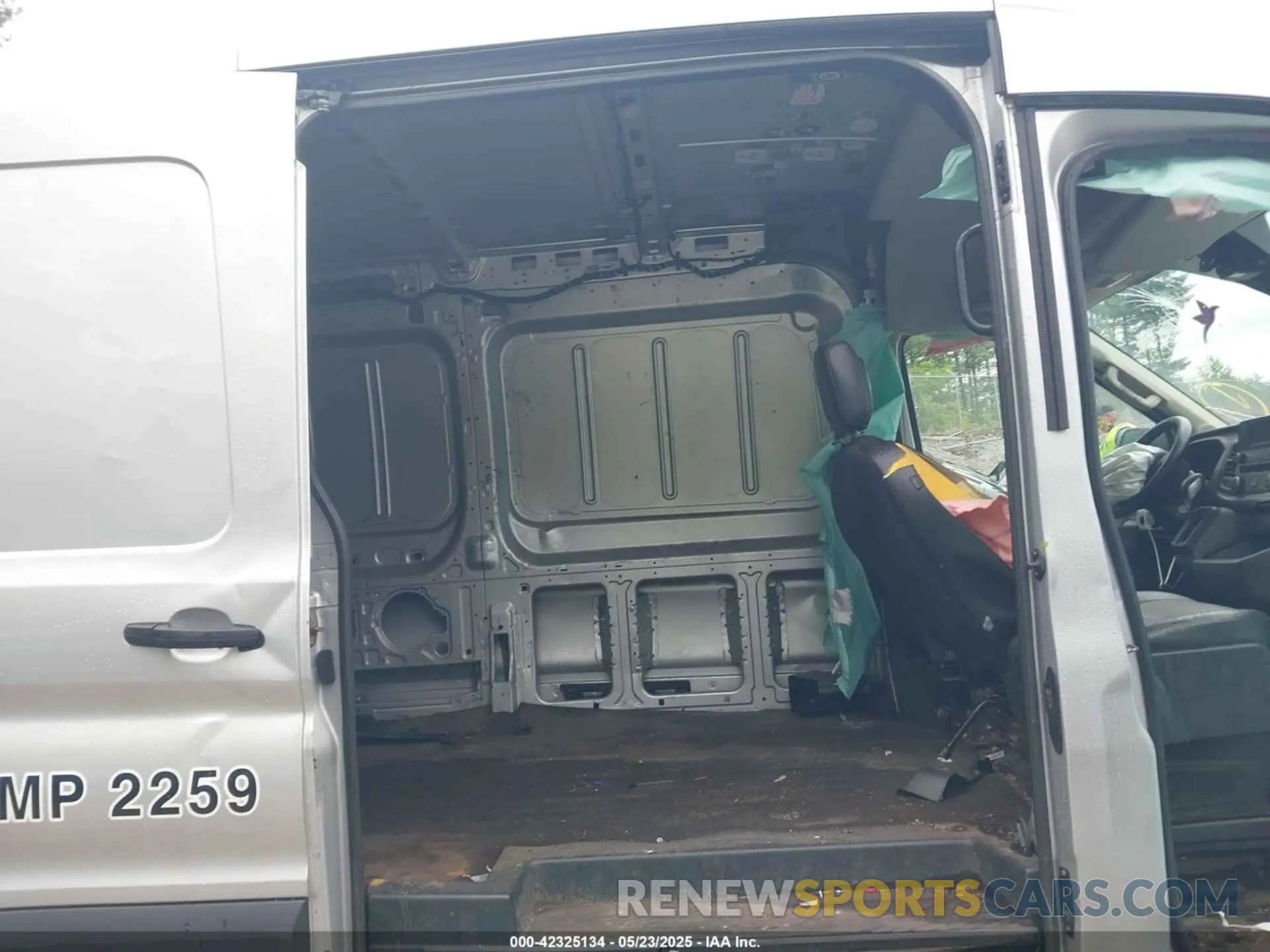 8 Photograph of a damaged car 1FTBR1C89LKA29687 FORD TRANSIT-250 2020