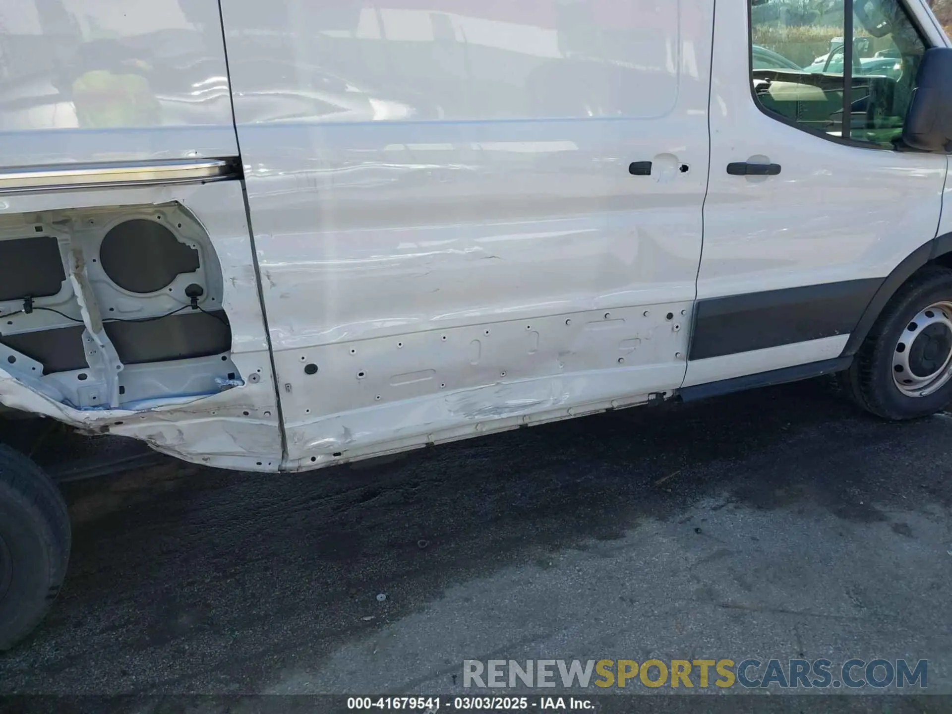 18 Photograph of a damaged car 1FTBR1C89LKB20281 FORD TRANSIT-250 2020