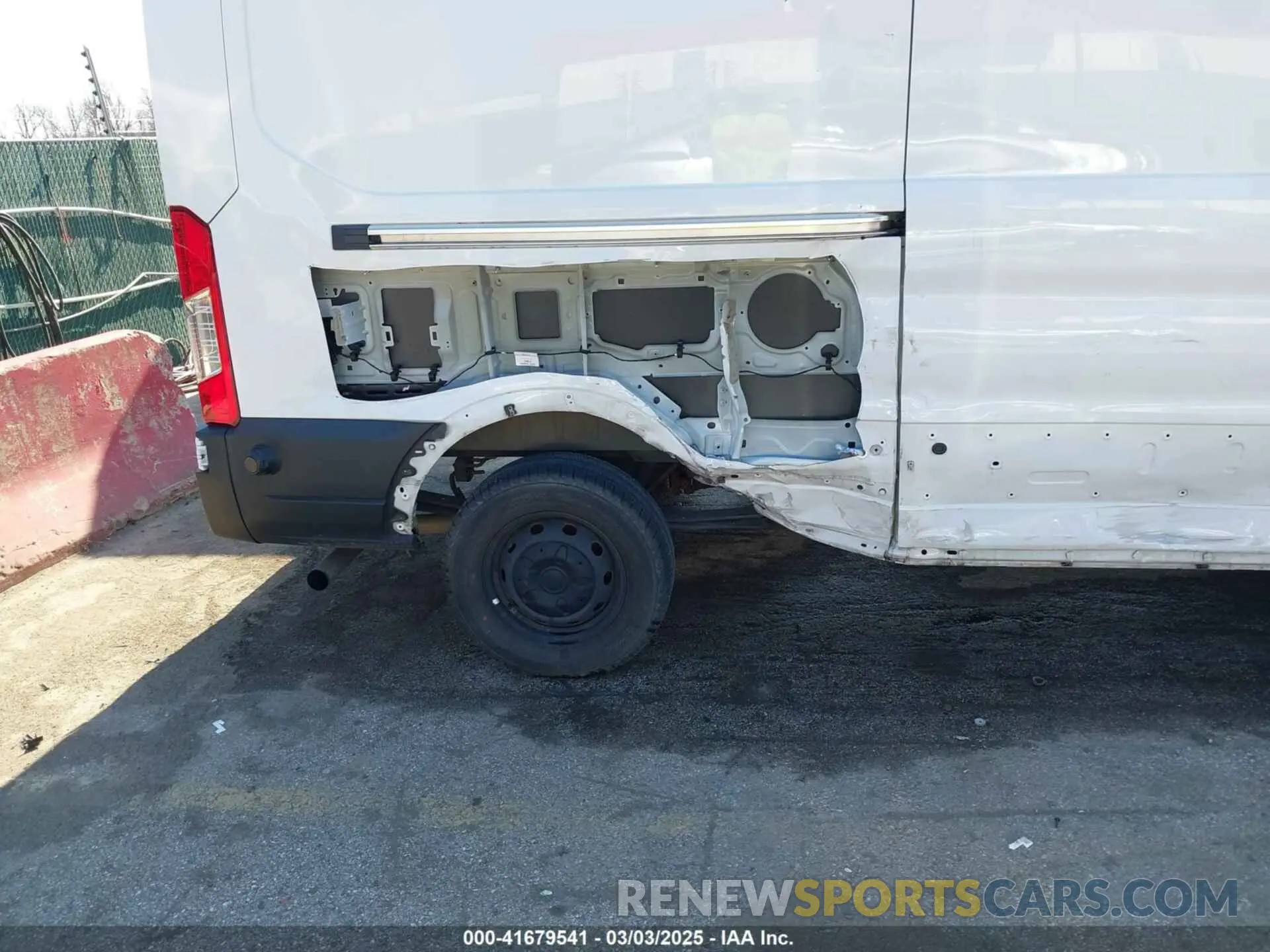 6 Photograph of a damaged car 1FTBR1C89LKB20281 FORD TRANSIT-250 2020