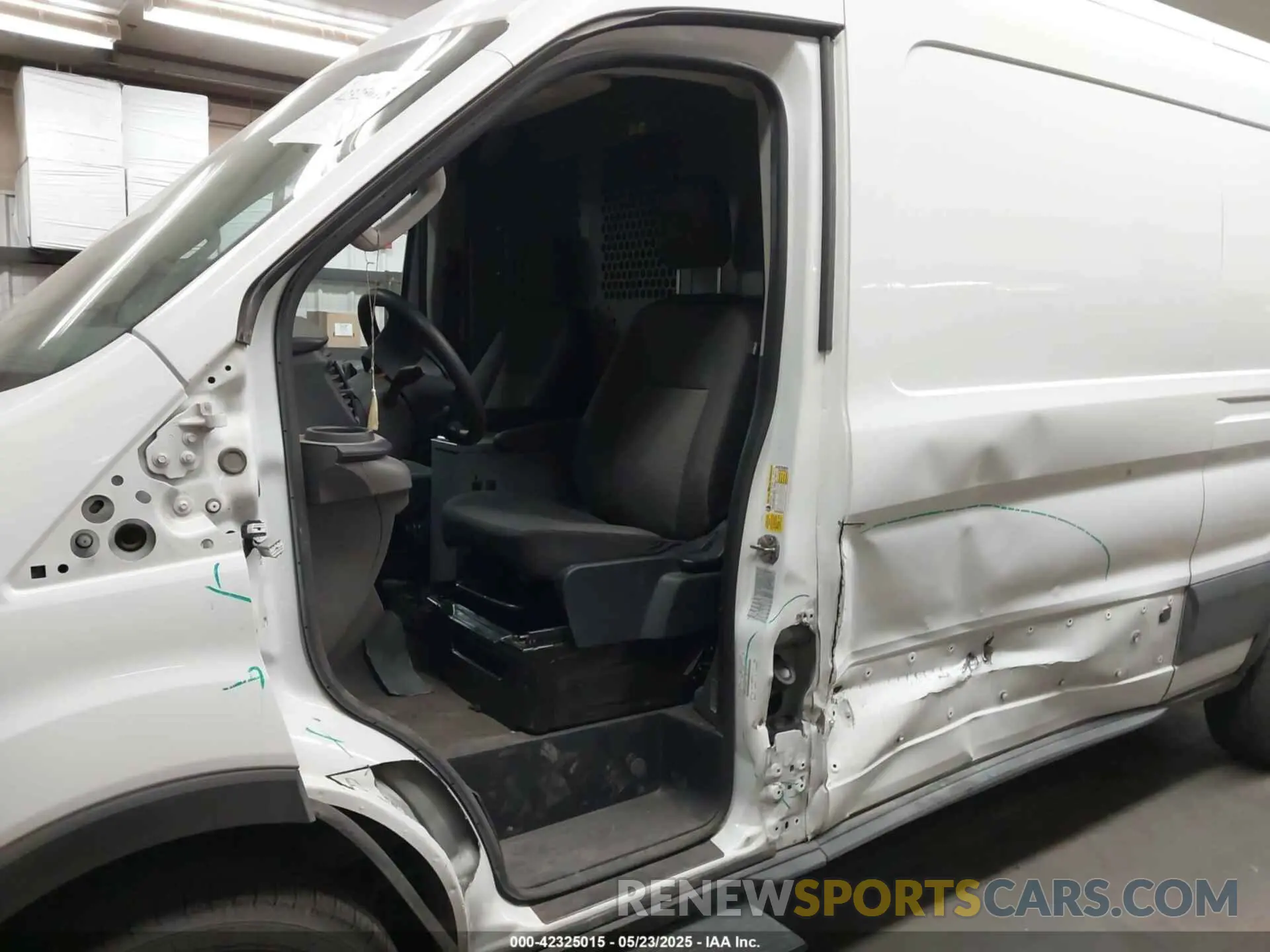 15 Фотография поврежденного автомобиля 1FTBR1CG8LKB66921 FORD TRANSIT-250 2020