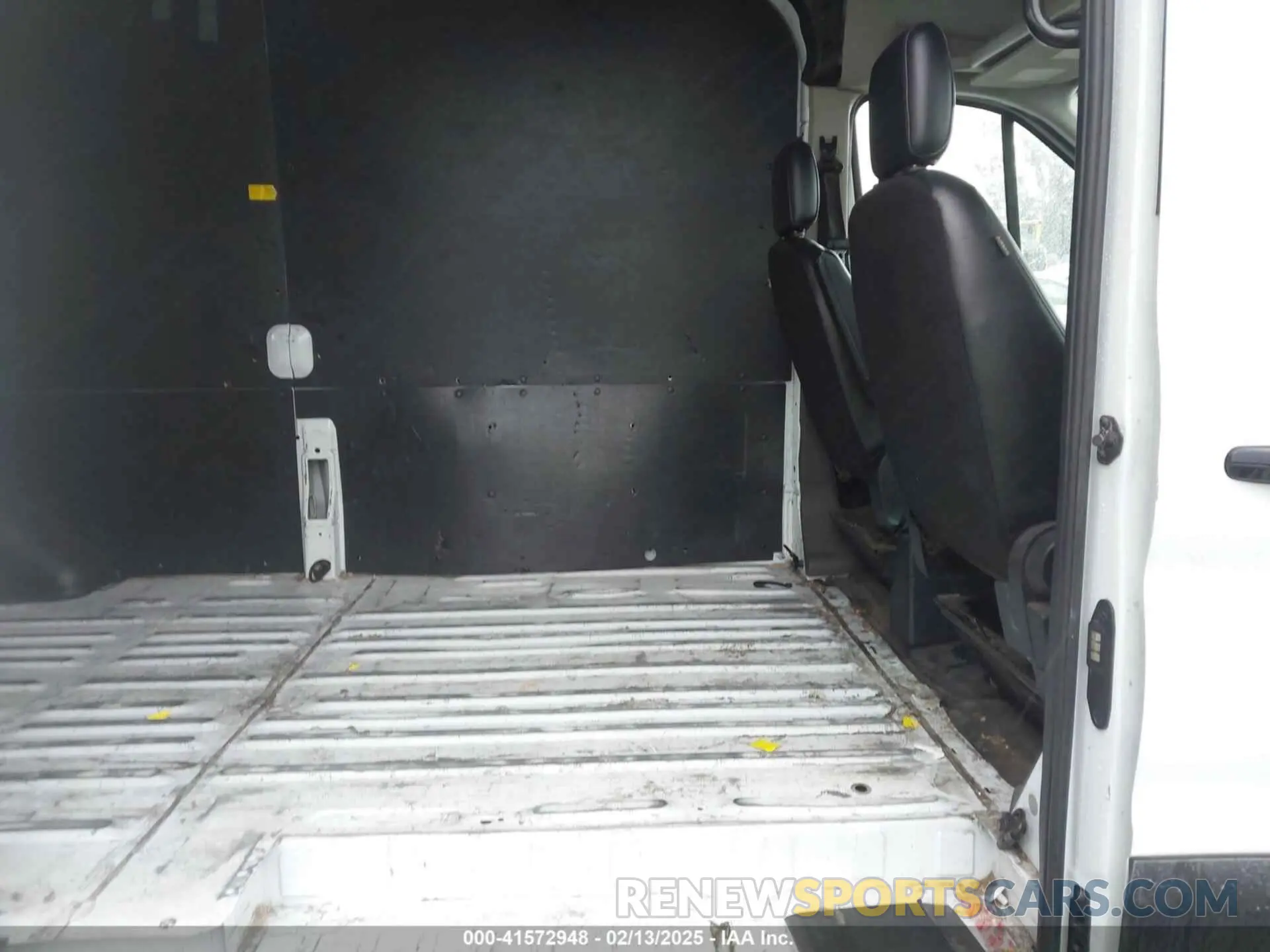 8 Фотография поврежденного автомобиля 1FTBR1X82LKB60762 FORD TRANSIT-250 2020