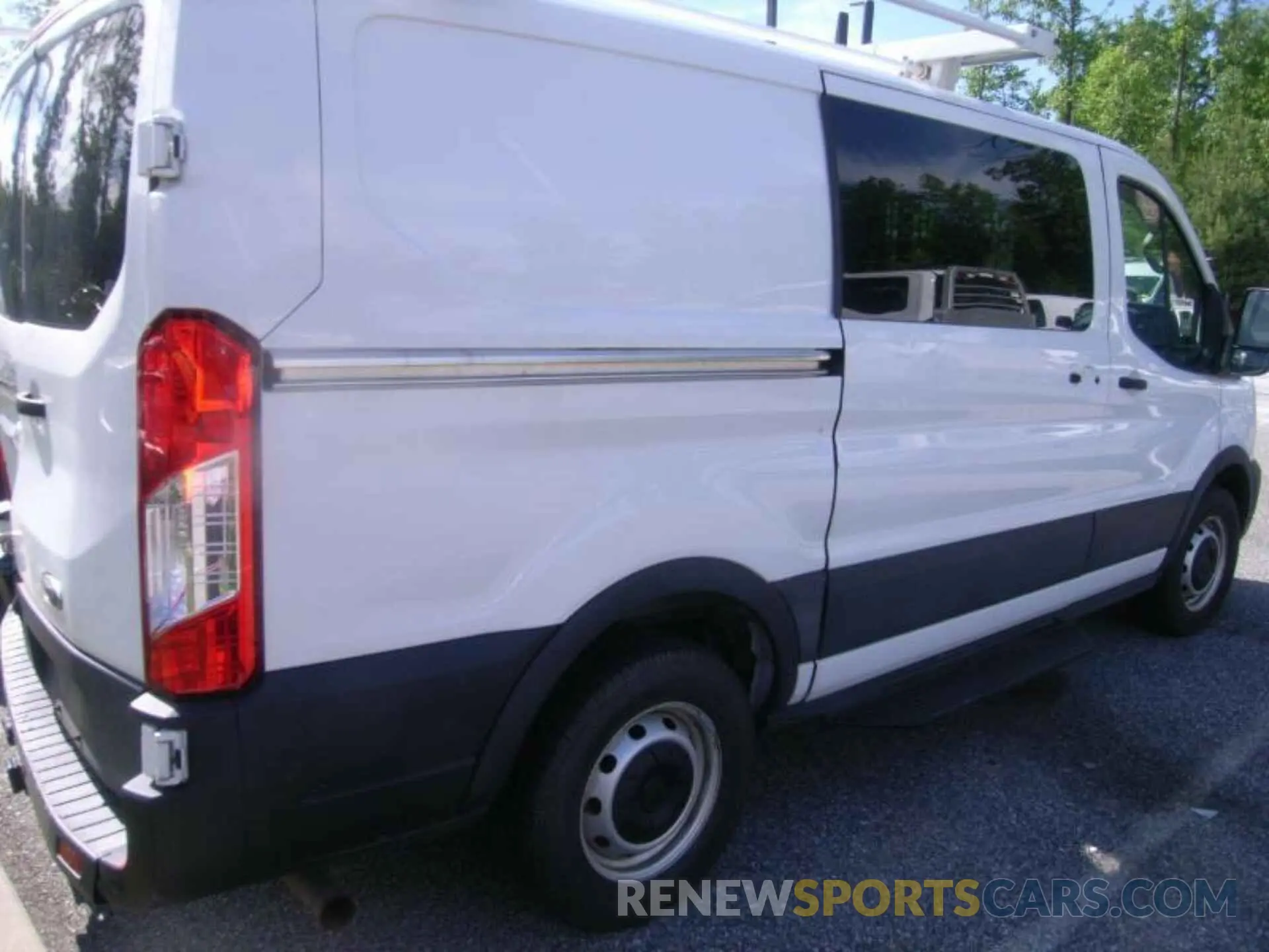 14 Photograph of a damaged car 1FTBR1Y80LKB31906 FORD TRANSIT-250 2020