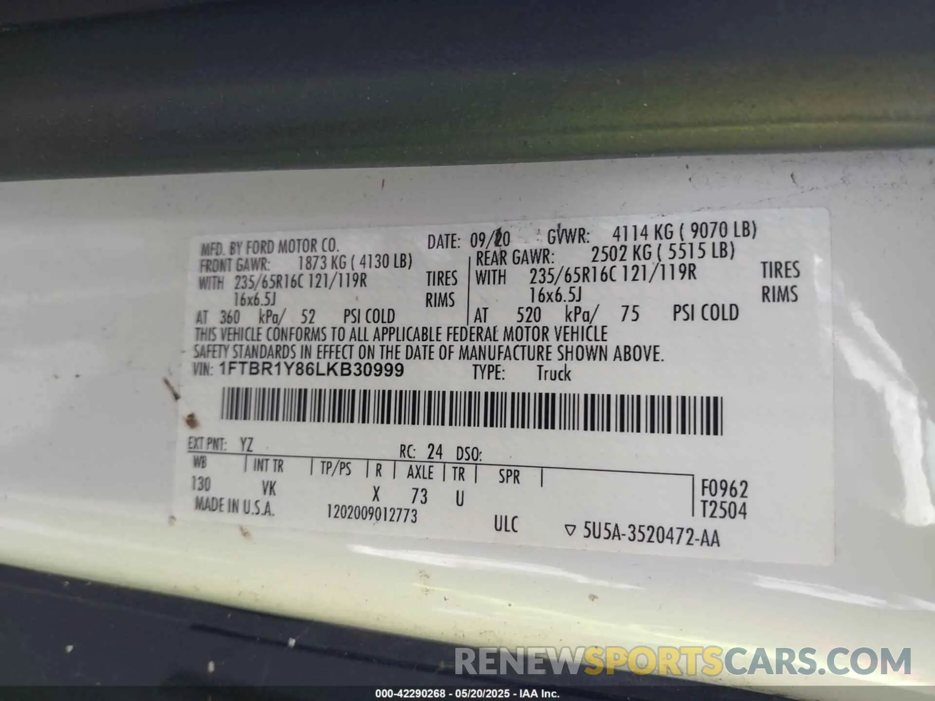 9 Photograph of a damaged car 1FTBR1Y86LKB30999 FORD TRANSIT-250 2020