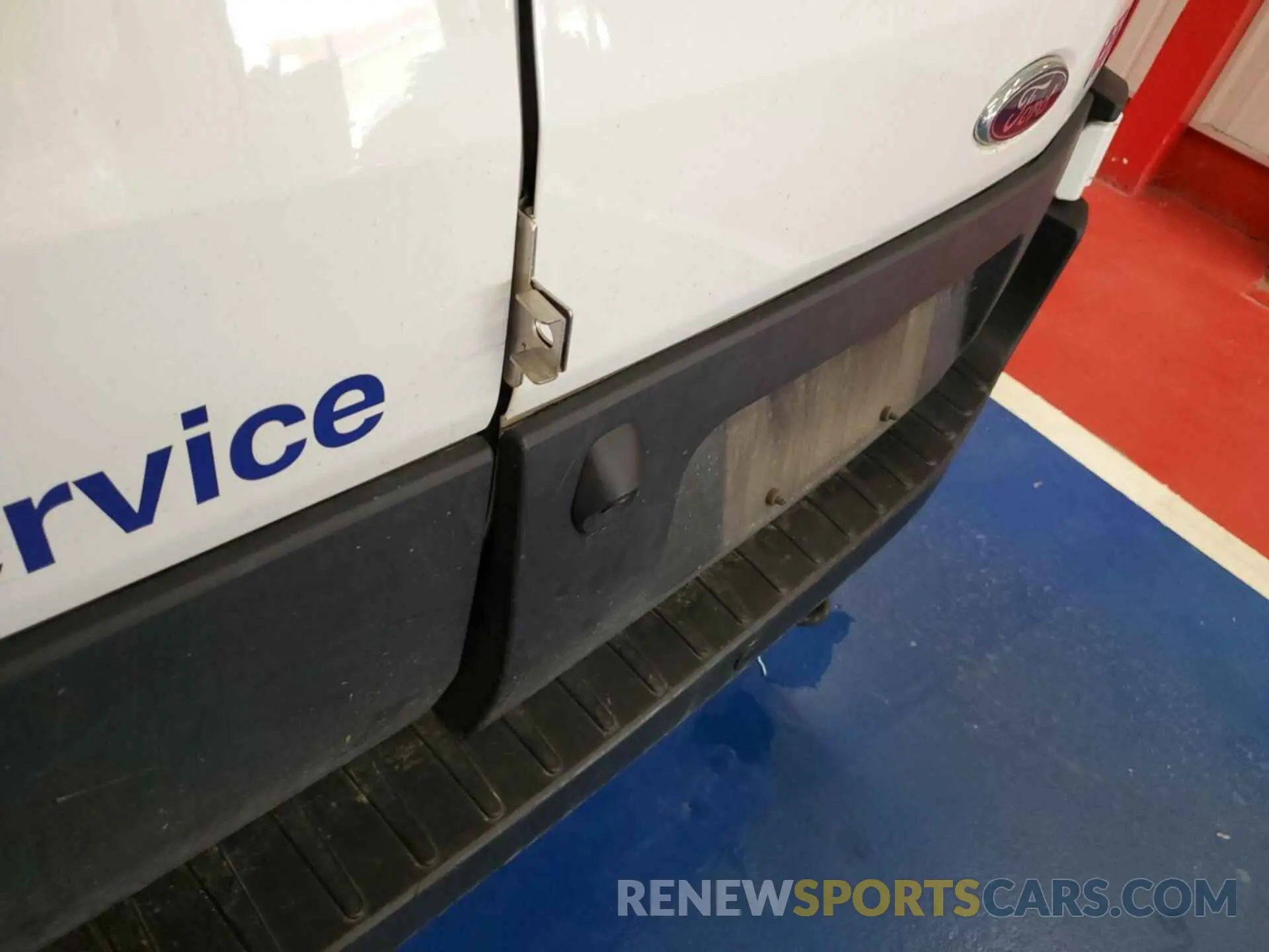 26 Photograph of a damaged car 1FTBR1Y88LKB76575 FORD TRANSIT-250 2020