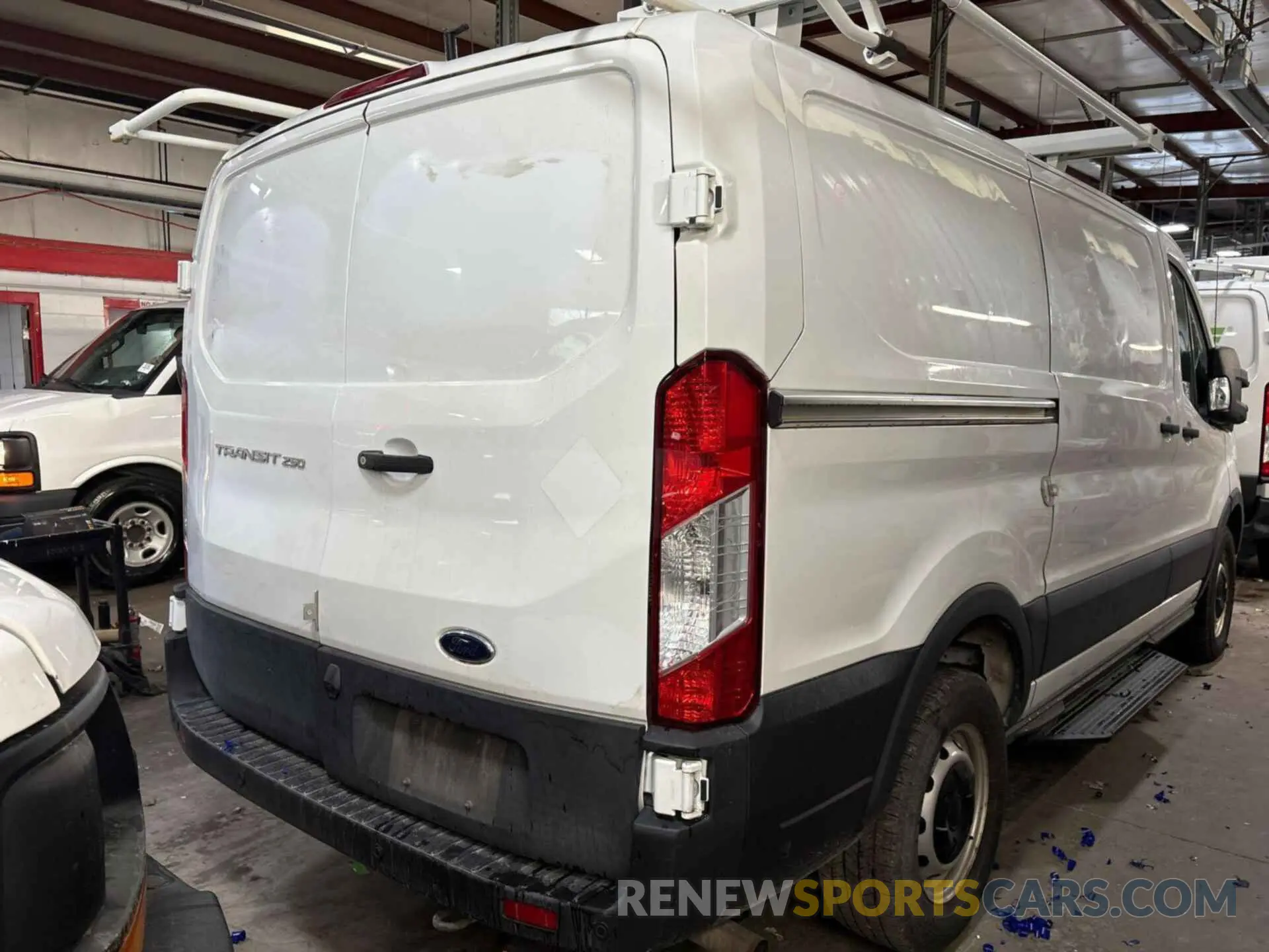4 Photograph of a damaged car 1FTBR1Y88LKB76575 FORD TRANSIT-250 2020