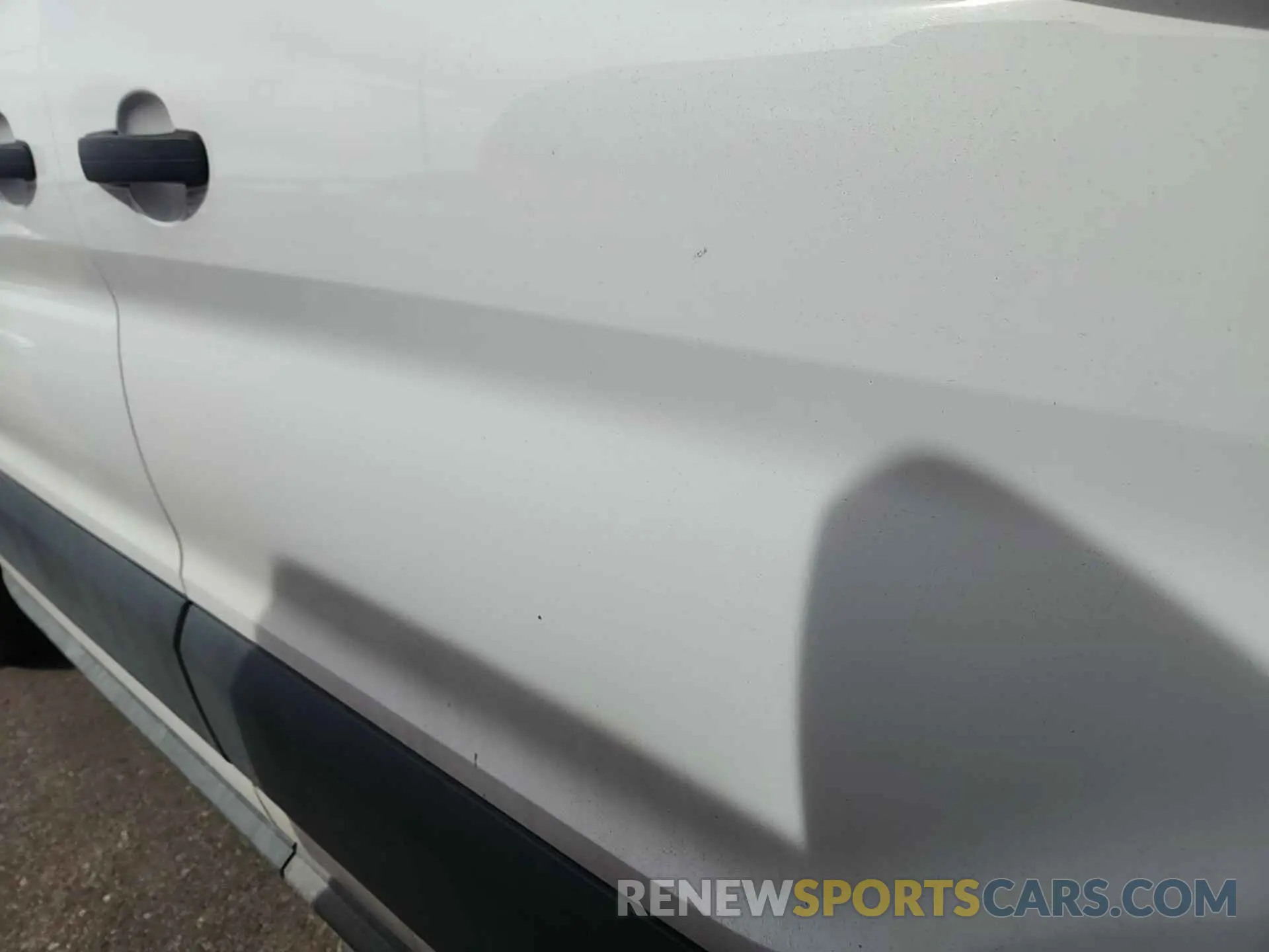 9 Photograph of a damaged car 1FTBR1YG1LKA50453 FORD TRANSIT-250 2020