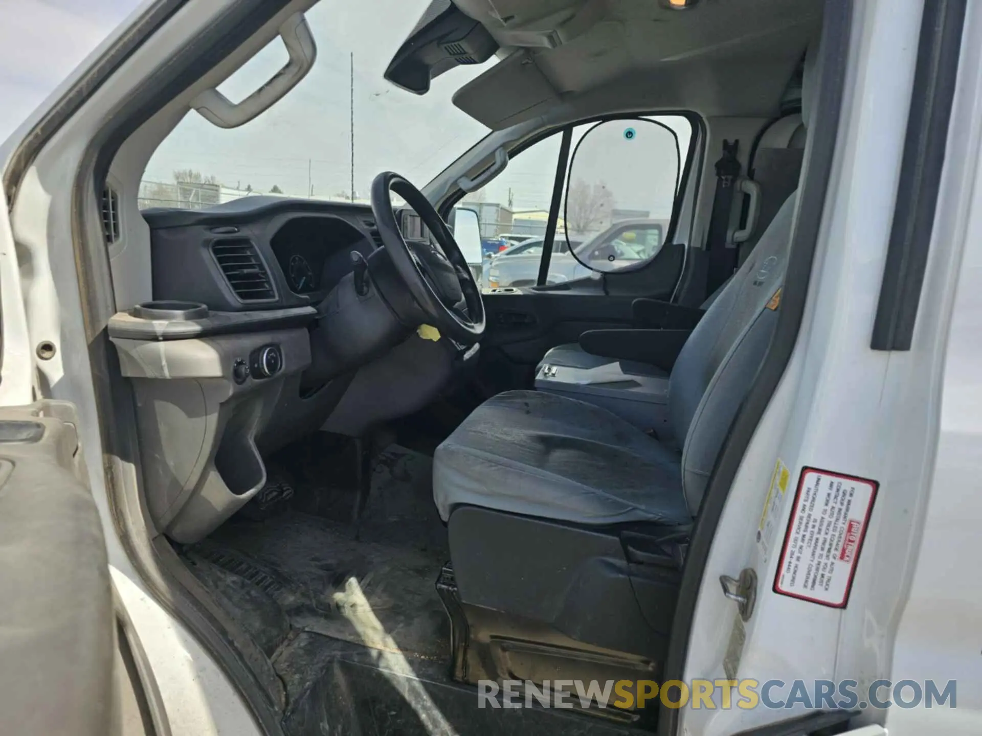 15 Photograph of a damaged car 1FTBR1YGXLKB79159 FORD TRANSIT-250 2020