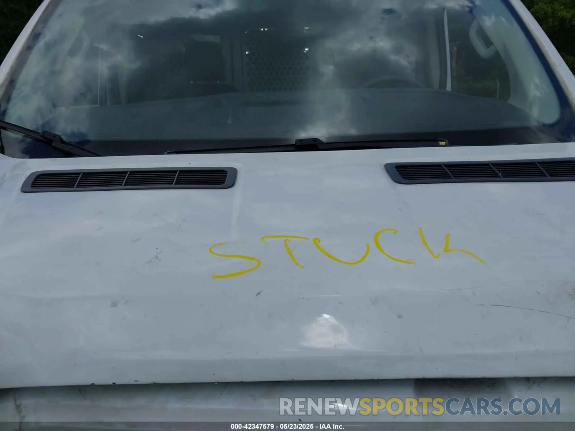 10 Photograph of a damaged car 1FTBR2Y80LKB22354 FORD TRANSIT-250 2020