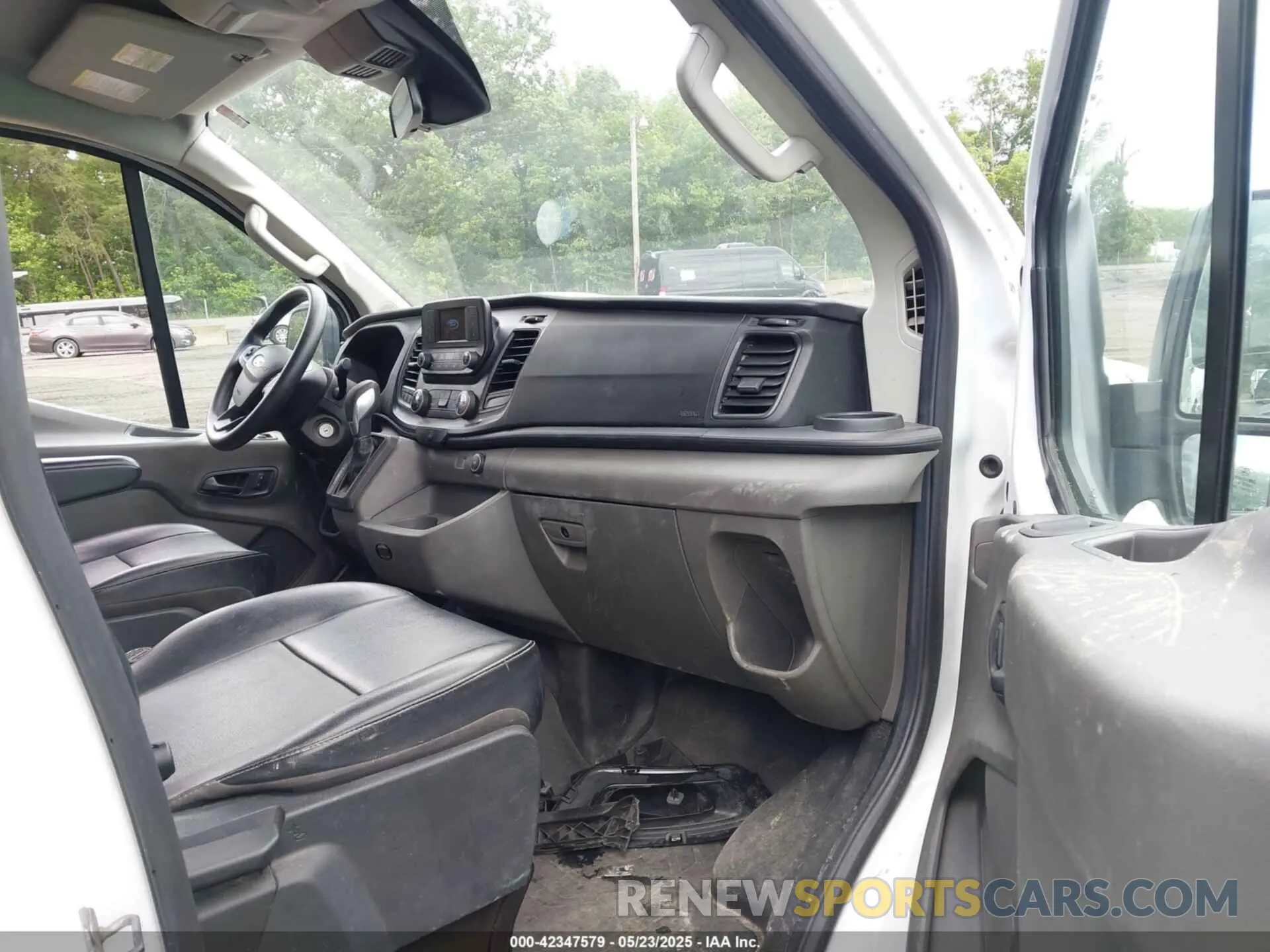 5 Photograph of a damaged car 1FTBR2Y80LKB22354 FORD TRANSIT-250 2020