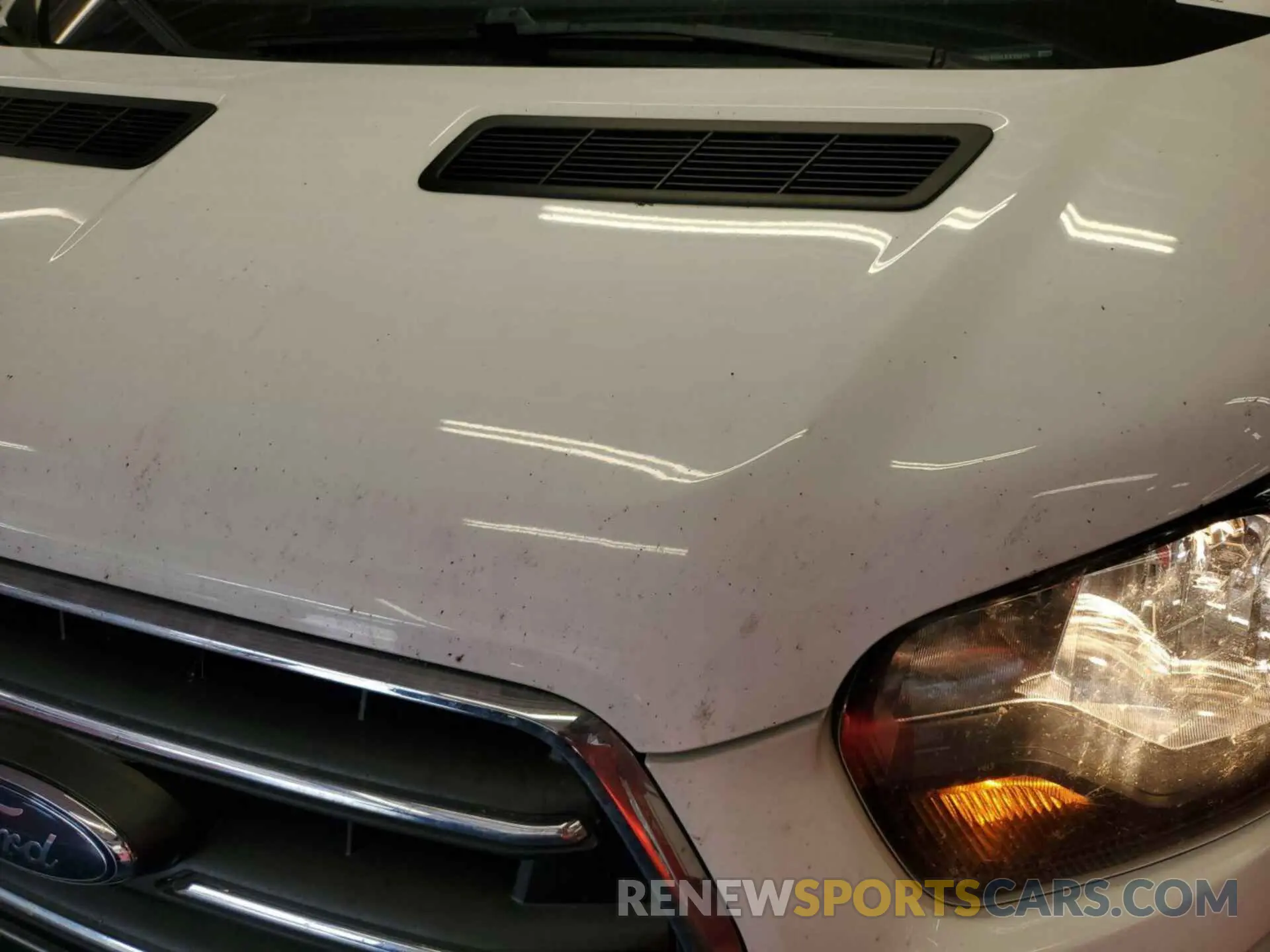 8 Photograph of a damaged car 1FTBR2YG0LKA35819 FORD TRANSIT-250 2020