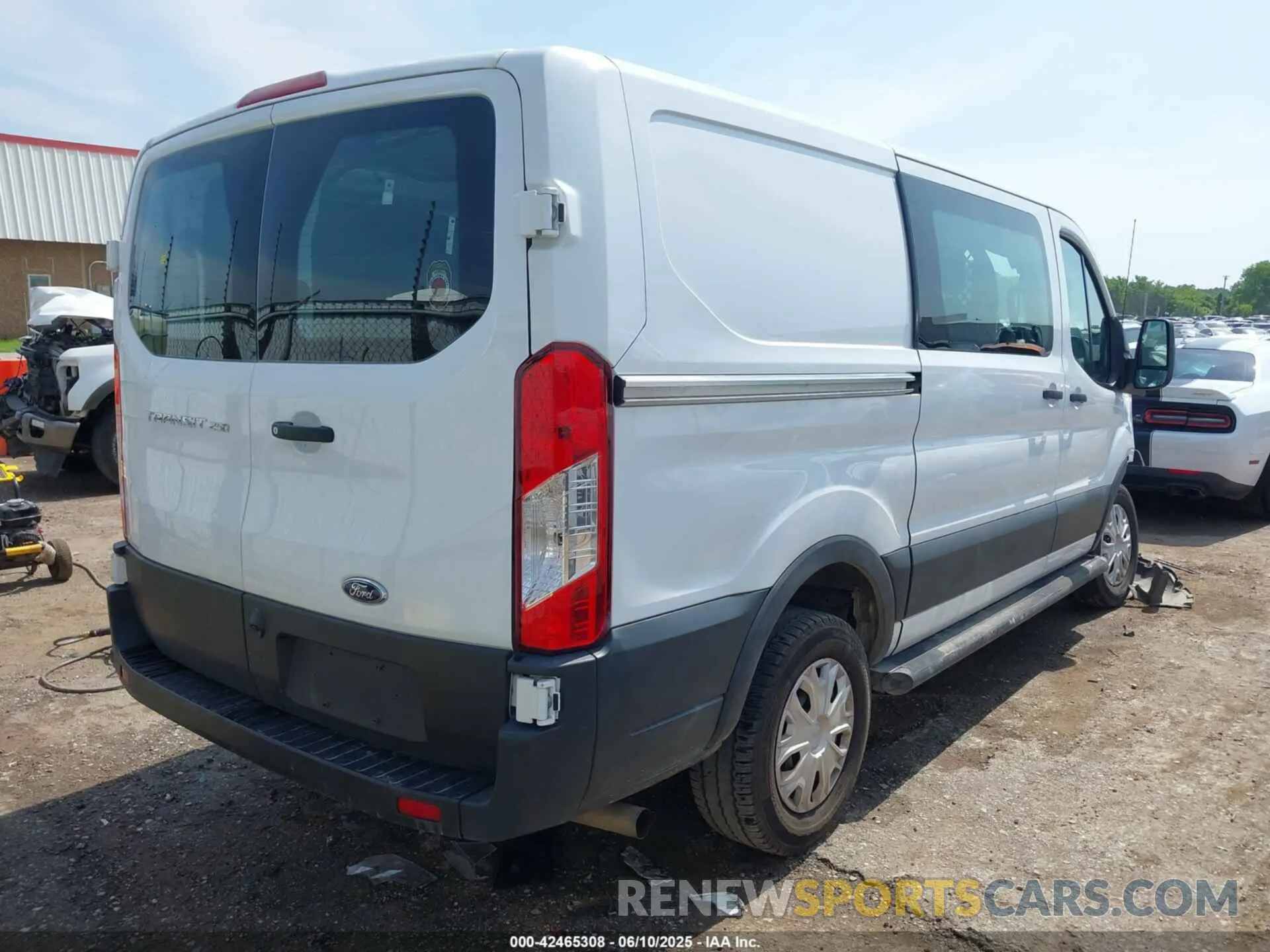 4 Photograph of a damaged car 1FTBR1Y80MKA77248 FORD TRANSIT-250 2021