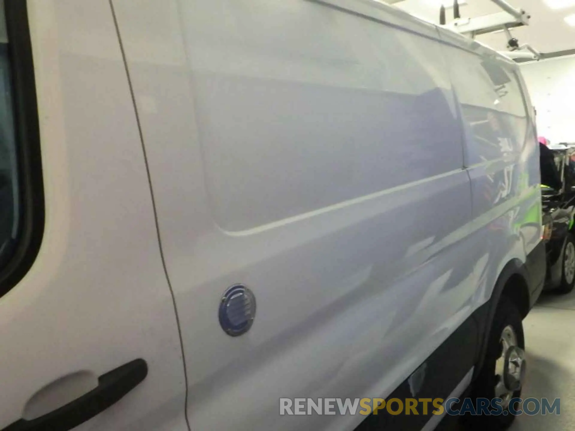 19 Photograph of a damaged car 1FTBR2YGXMKA51737 FORD TRANSIT-250 2021