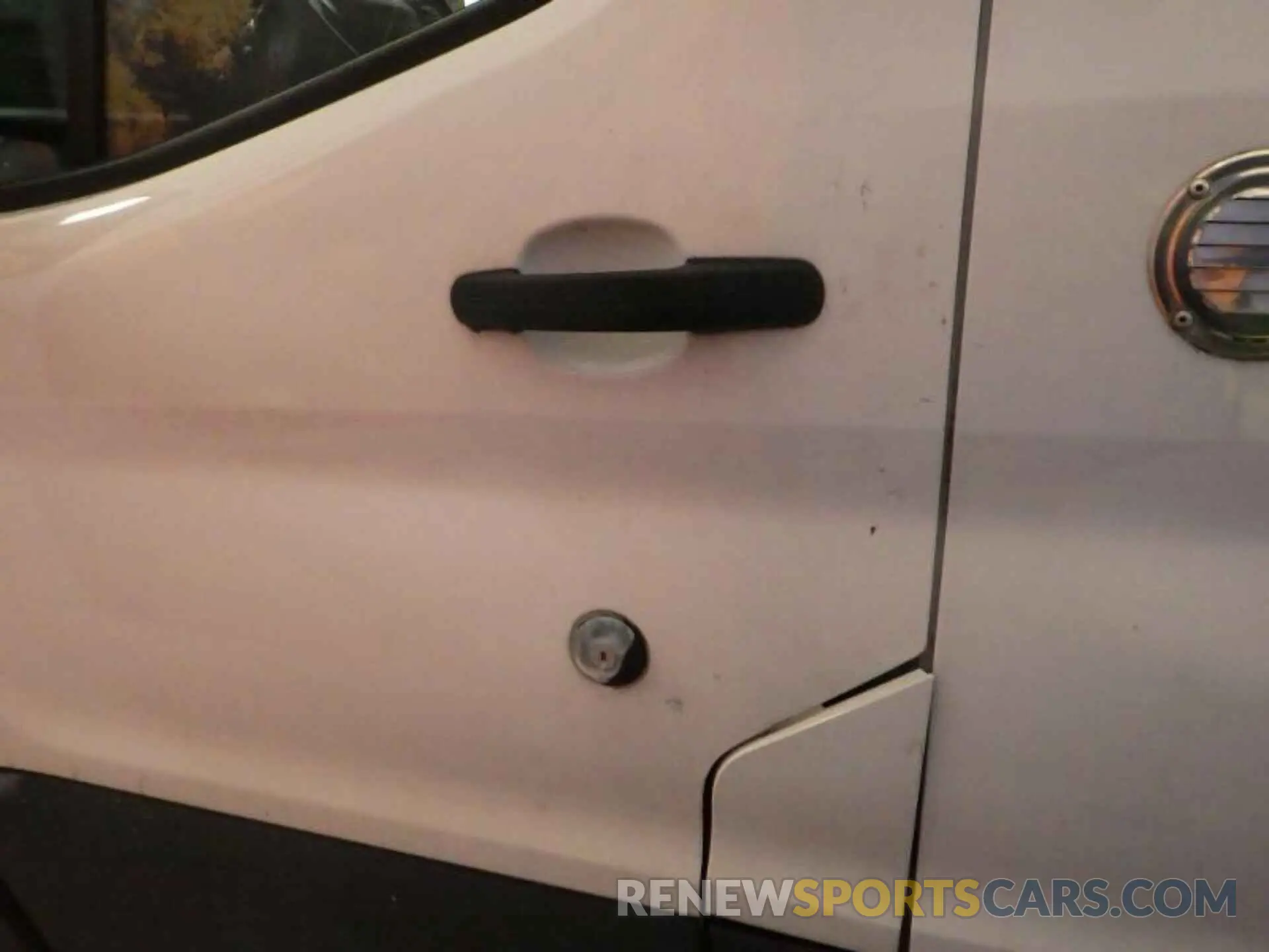 6 Photograph of a damaged car 1FTBR2YGXMKA51737 FORD TRANSIT-250 2021