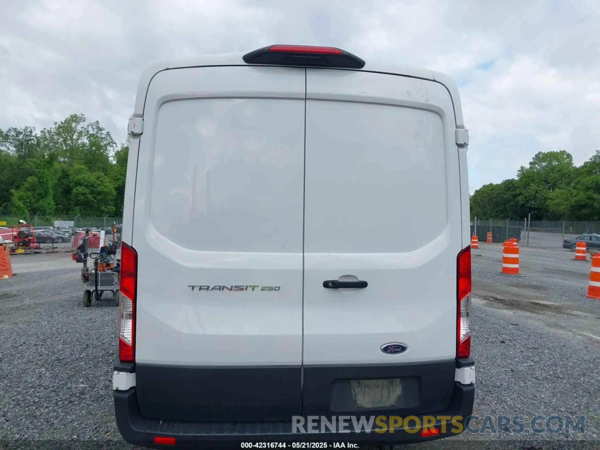 16 Фотография поврежденного автомобиля 1FTBR1C85NKA74578 FORD TRANSIT-250 2022