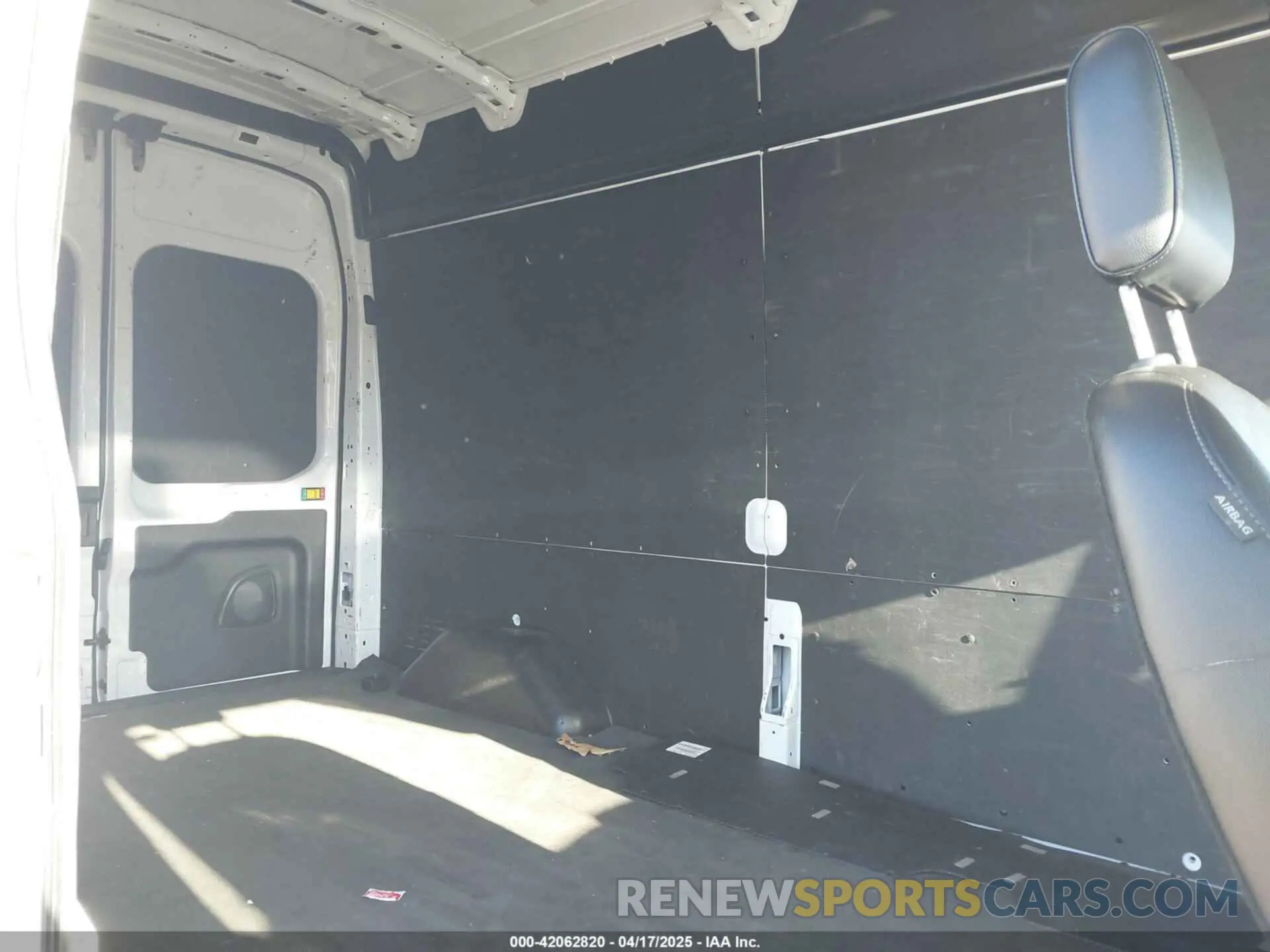 8 Photograph of a damaged car 1FTBR1X84PKB02027 FORD TRANSIT-250 2023