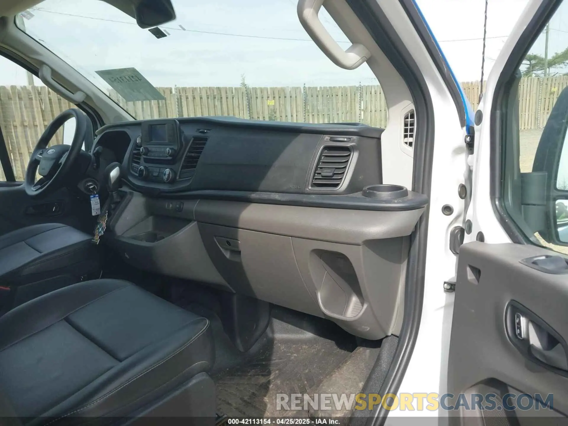 5 Фотография поврежденного автомобиля 1FTBR1Y85PKC03205 FORD TRANSIT-250 2023