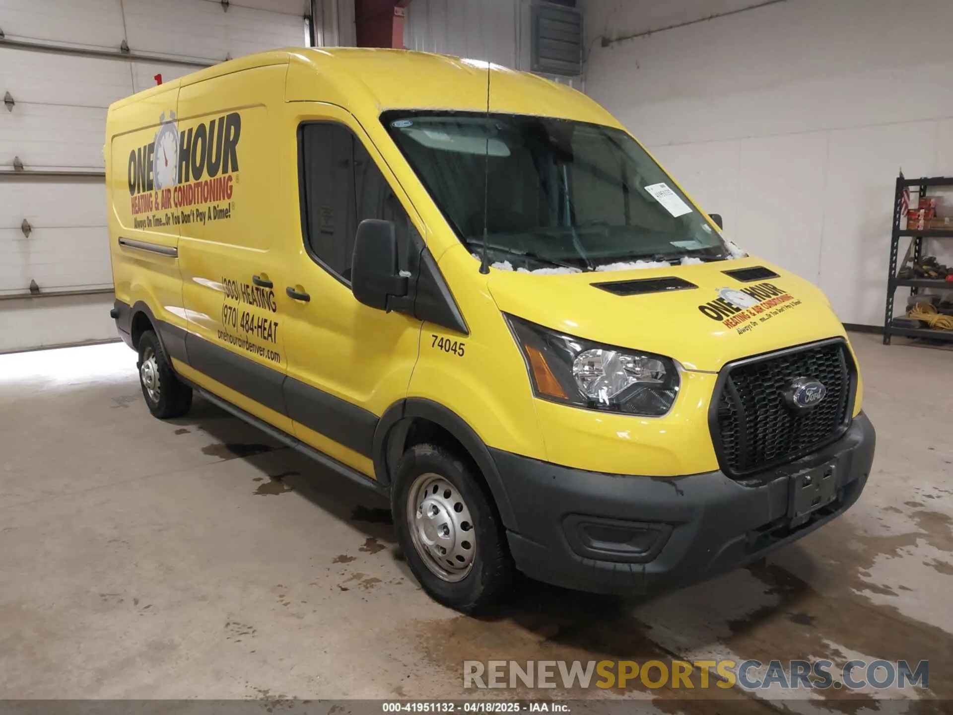 1 Фотография поврежденного автомобиля 1FTBR2C88PKB17299 FORD TRANSIT-250 2023