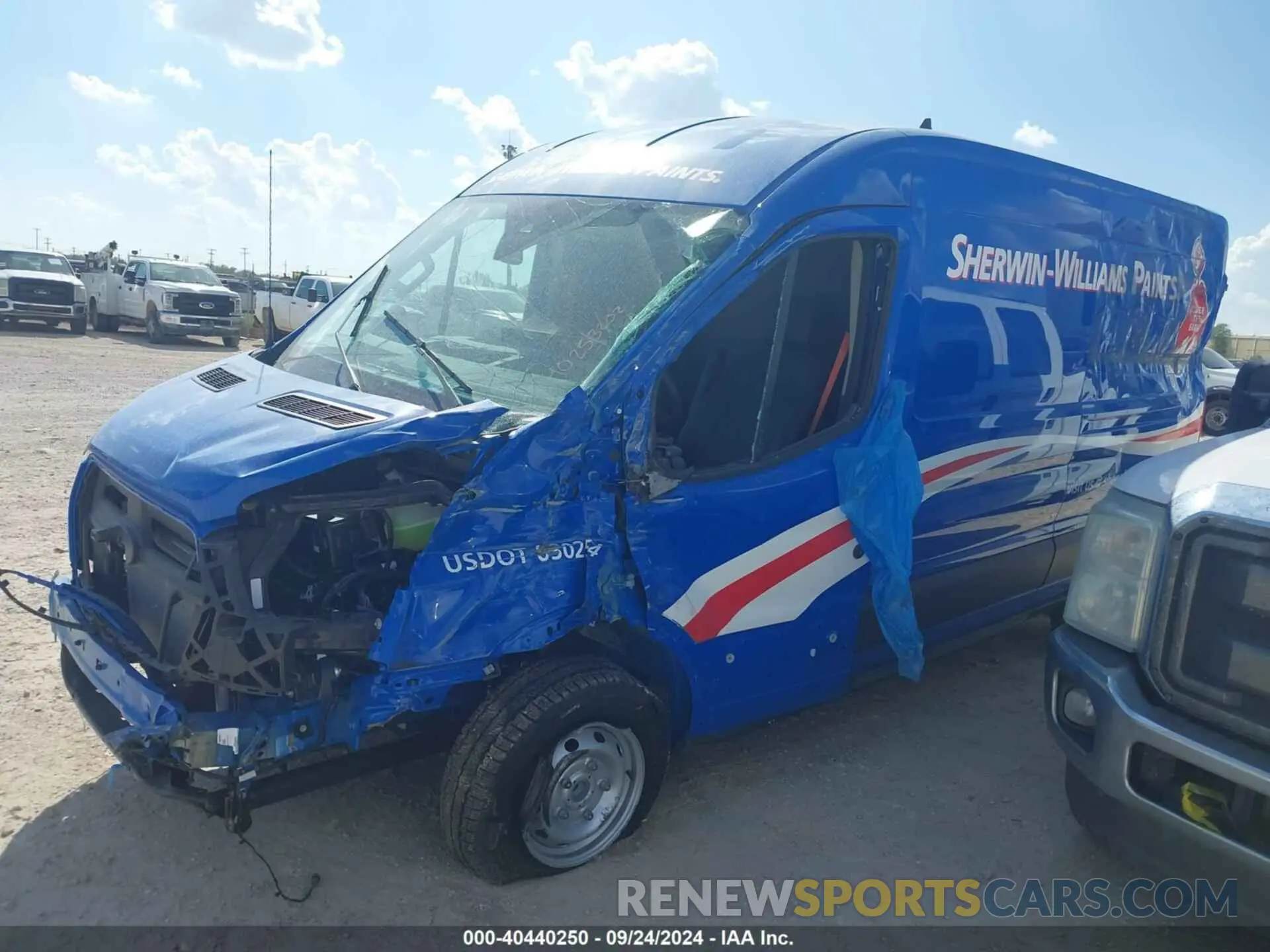14 Фотография поврежденного автомобиля 1FTBR1C82RKA26803 FORD TRANSIT-250 2024