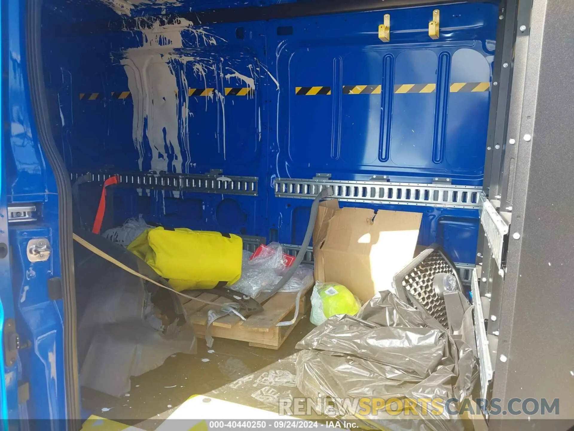 8 Фотография поврежденного автомобиля 1FTBR1C82RKA26803 FORD TRANSIT-250 2024