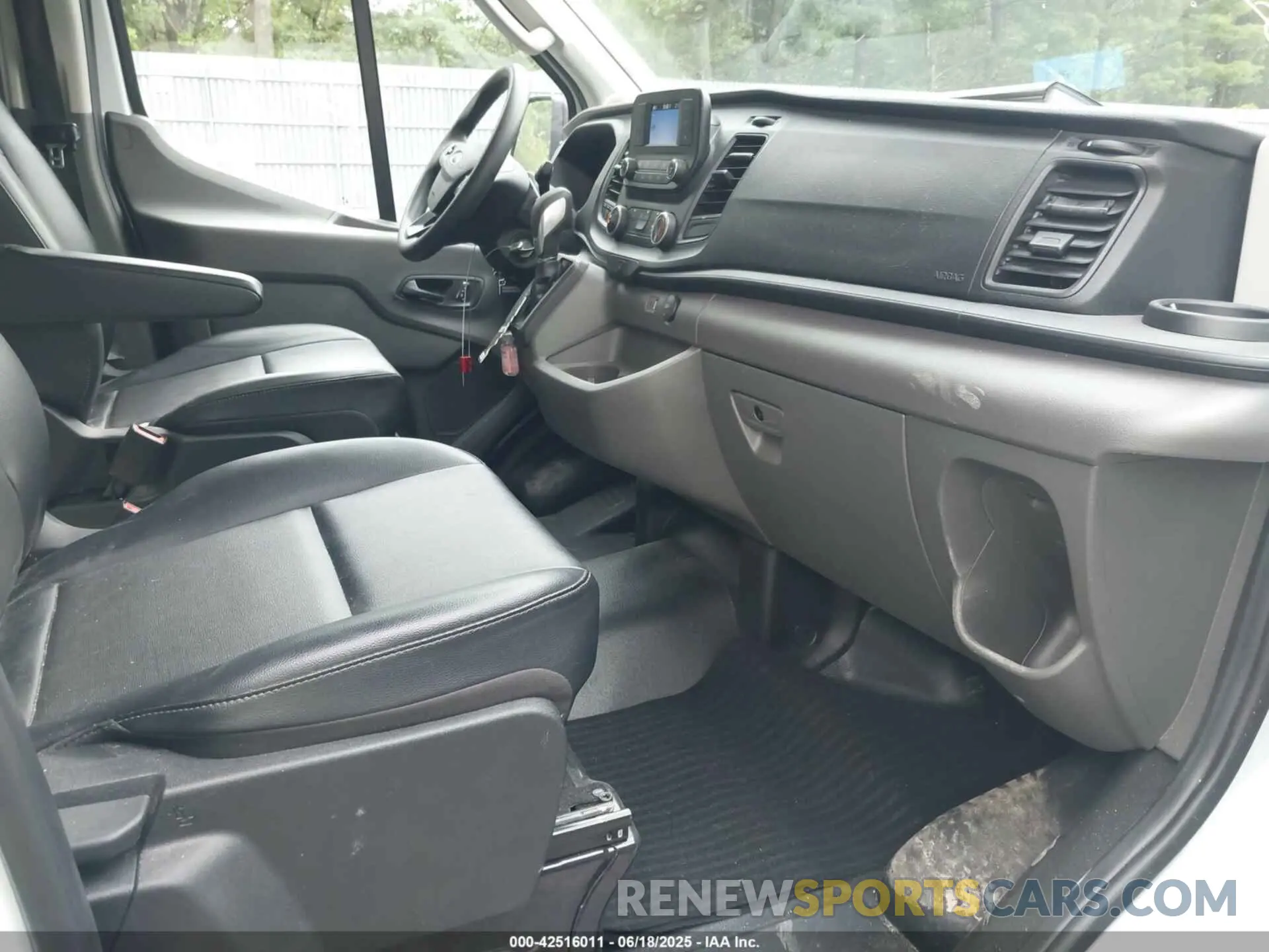 5 Photograph of a damaged car 1FTBR1X84RKA18048 FORD TRANSIT-250 2024