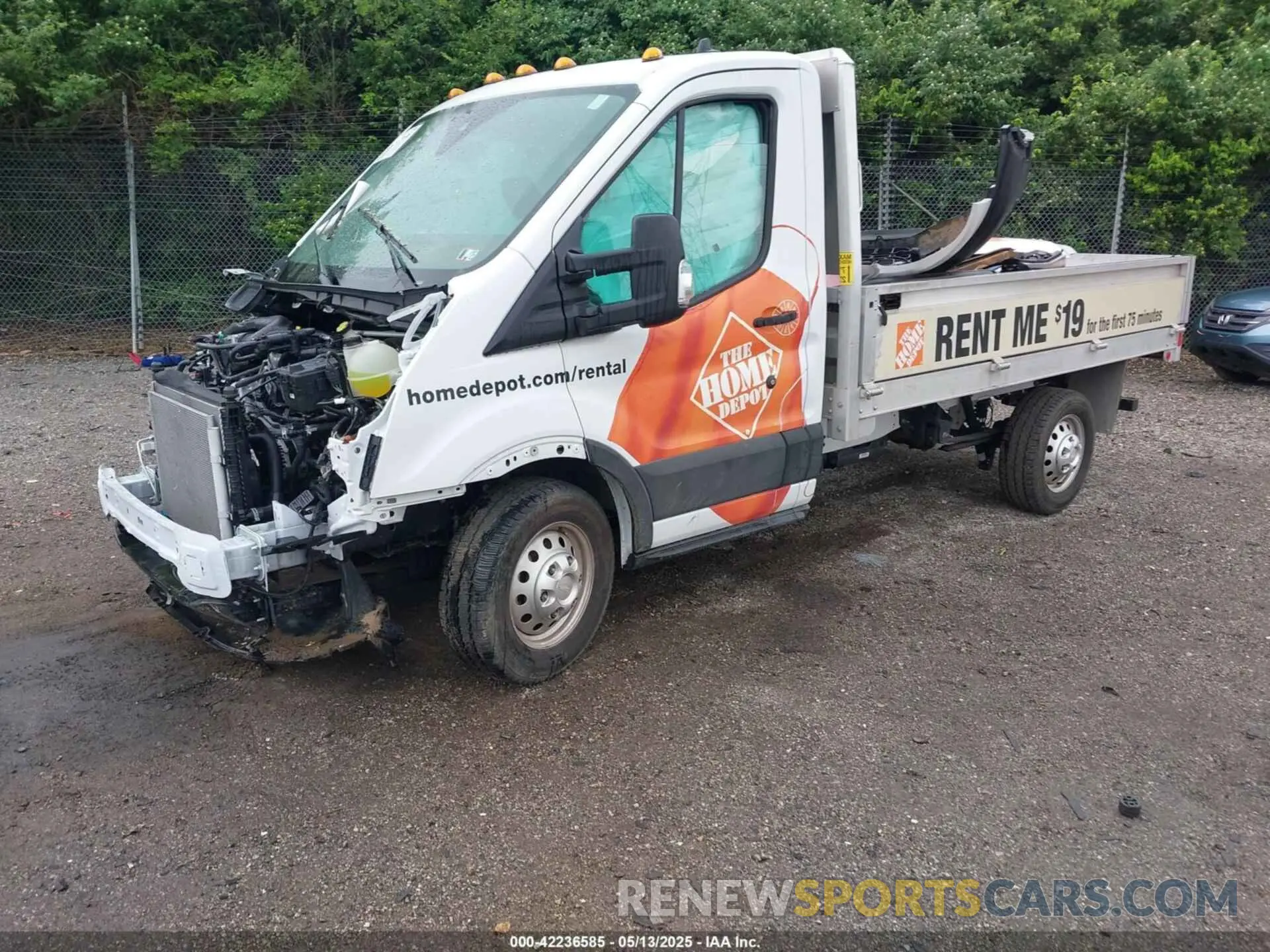 2 Photograph of a damaged car 1FDBR7Z81PKB61824 FORD TRANSIT-250 CAB 2023