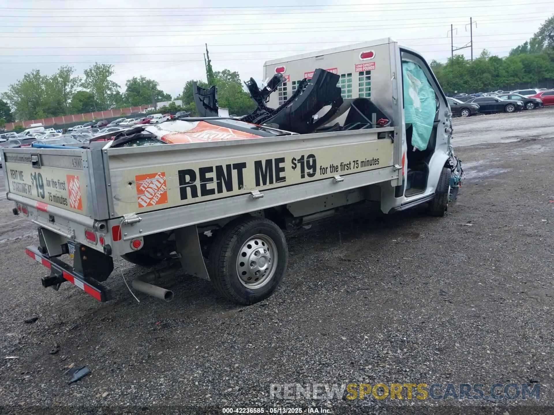 4 Photograph of a damaged car 1FDBR7Z81PKB61824 FORD TRANSIT-250 CAB 2023