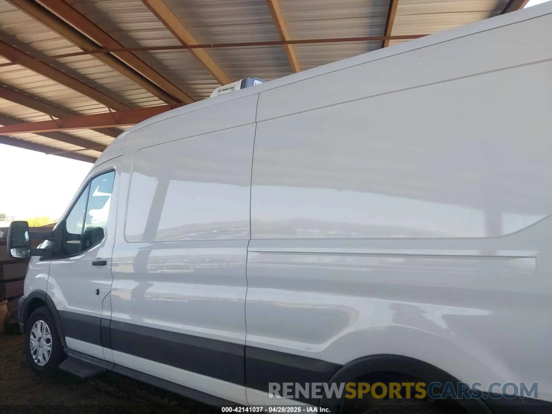 14 Photograph of a damaged car 1FTBR1C8XLKB20144 FORD TRANSIT-250 CARGO VAN 2020