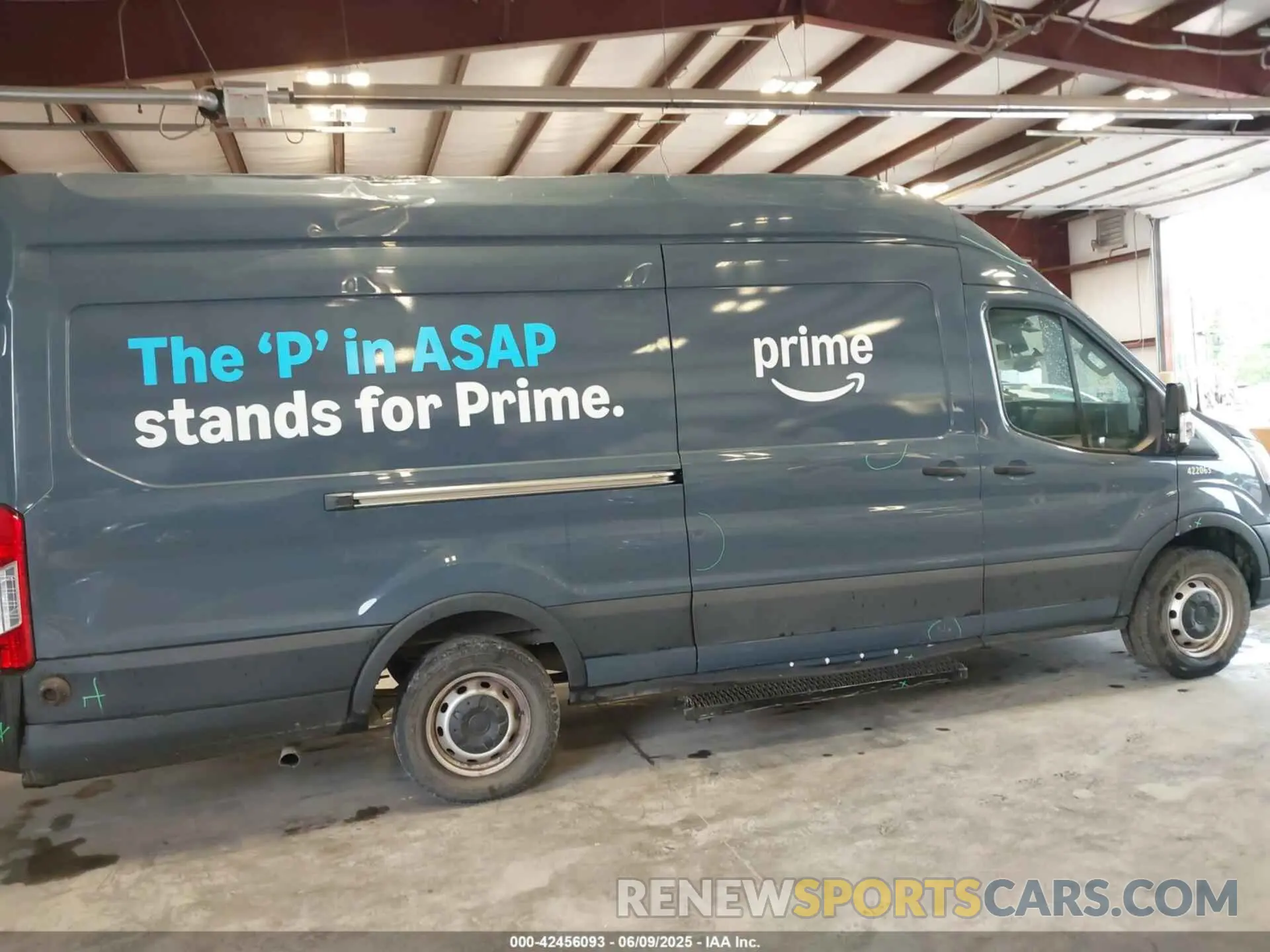 13 Photograph of a damaged car 1FTBR3X82LKA28614 FORD TRANSIT-250 CARGO VAN 2020