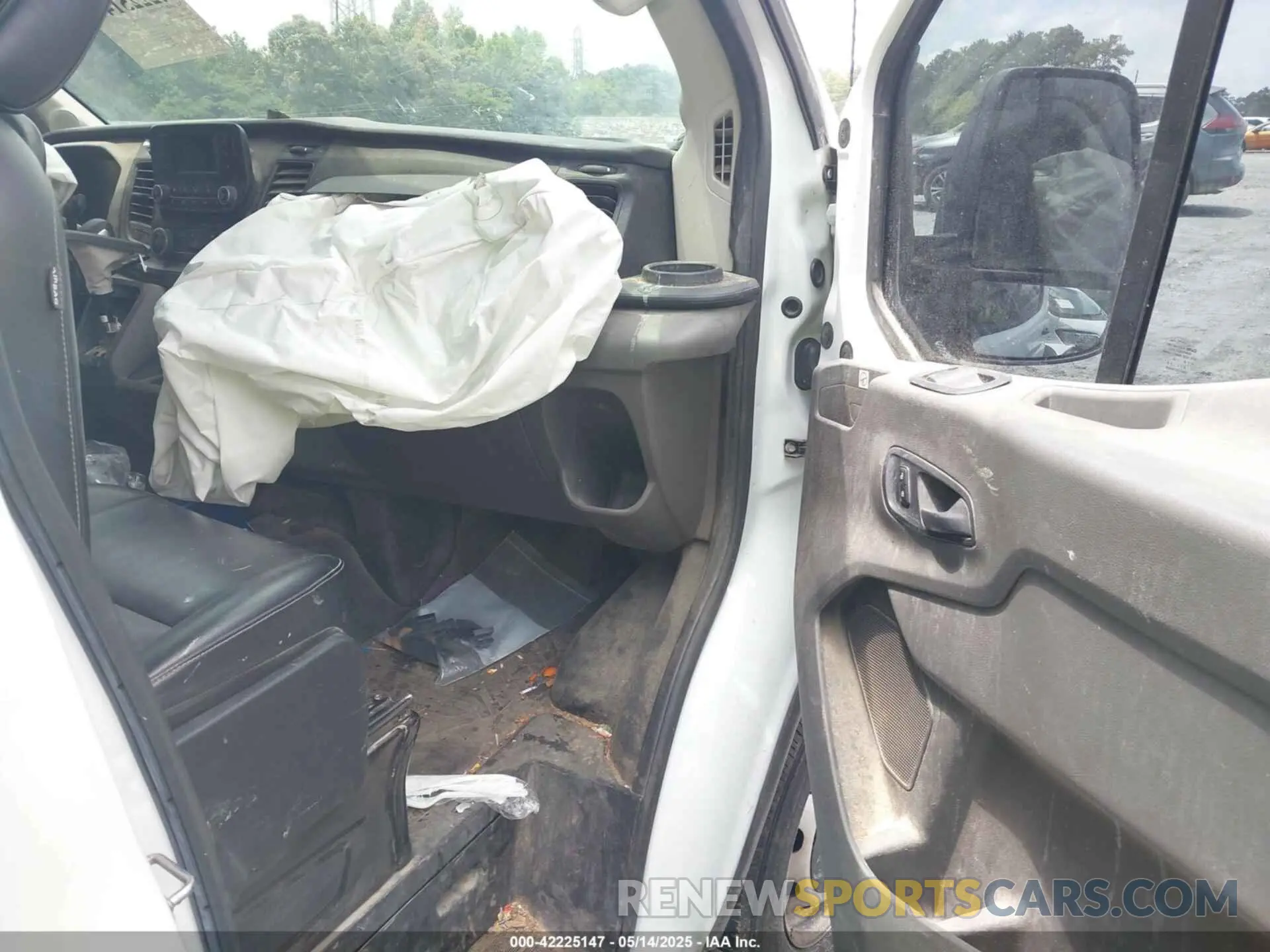 5 Photograph of a damaged car 1FTBR3X87LKB49722 FORD TRANSIT-250 CARGO VAN 2020