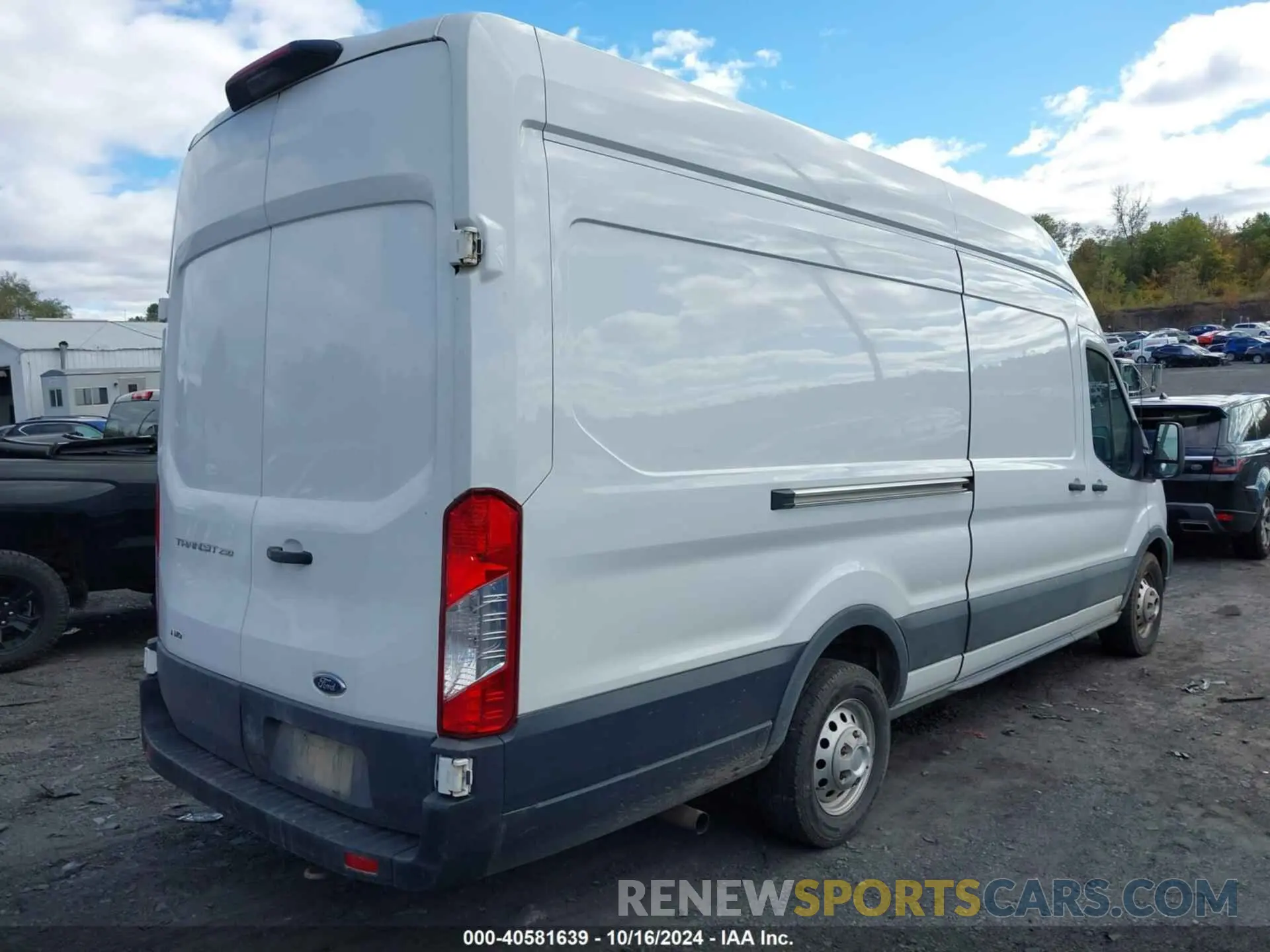 4 Photograph of a damaged car 1FTBR3U85NKA64529 FORD TRANSIT-250 CARGO VAN 2022