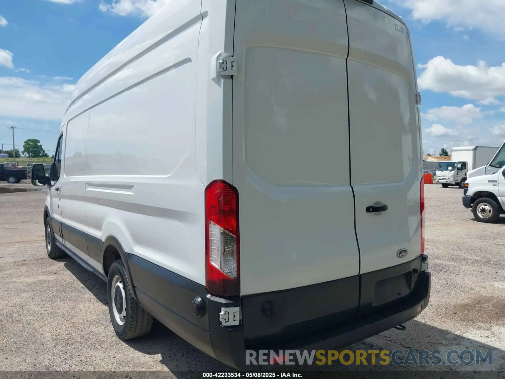 3 Фотография поврежденного автомобиля 1FTBR3X89NKA23915 FORD TRANSIT-250 CARGO VAN 2022