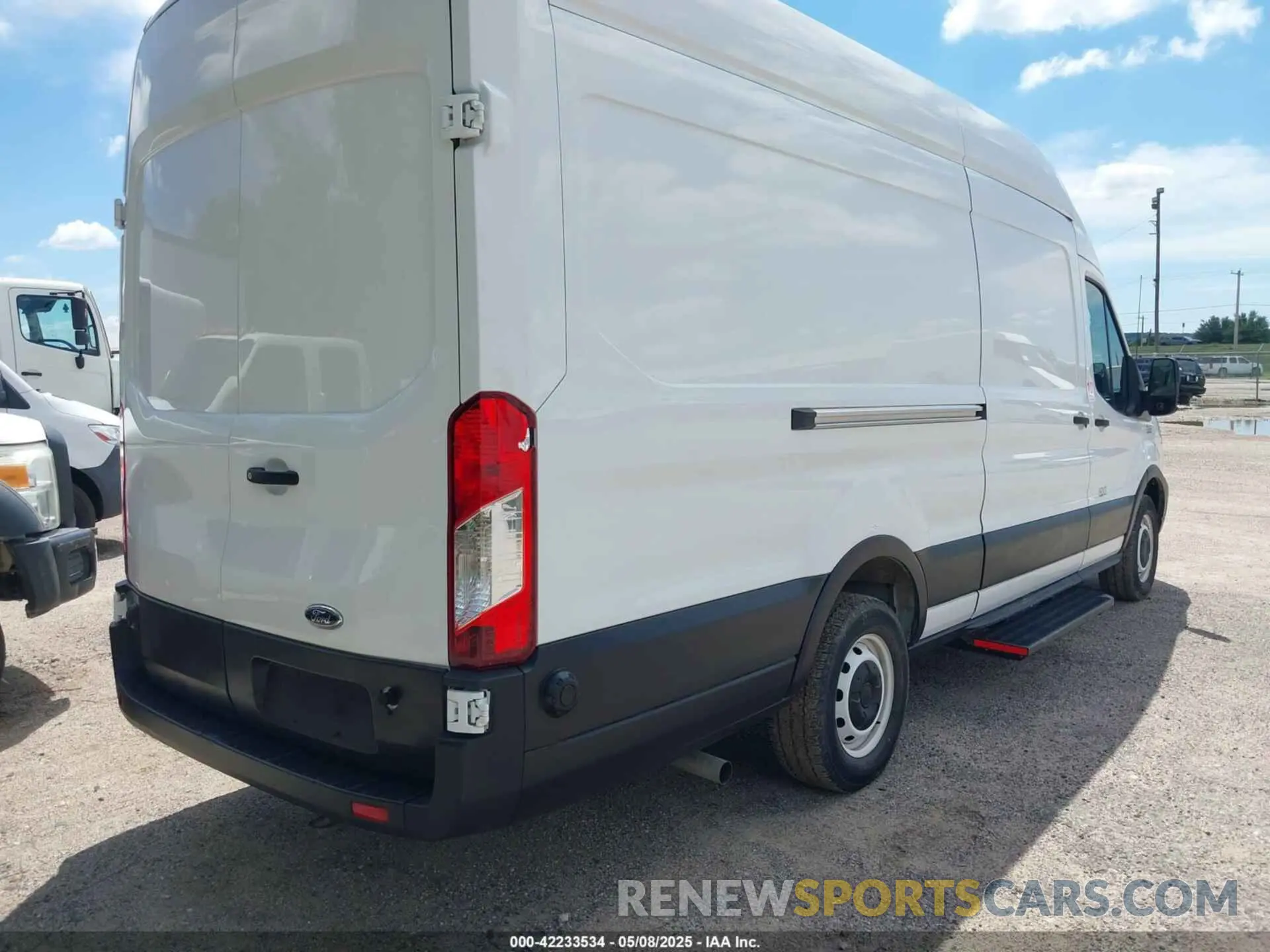4 Фотография поврежденного автомобиля 1FTBR3X89NKA23915 FORD TRANSIT-250 CARGO VAN 2022