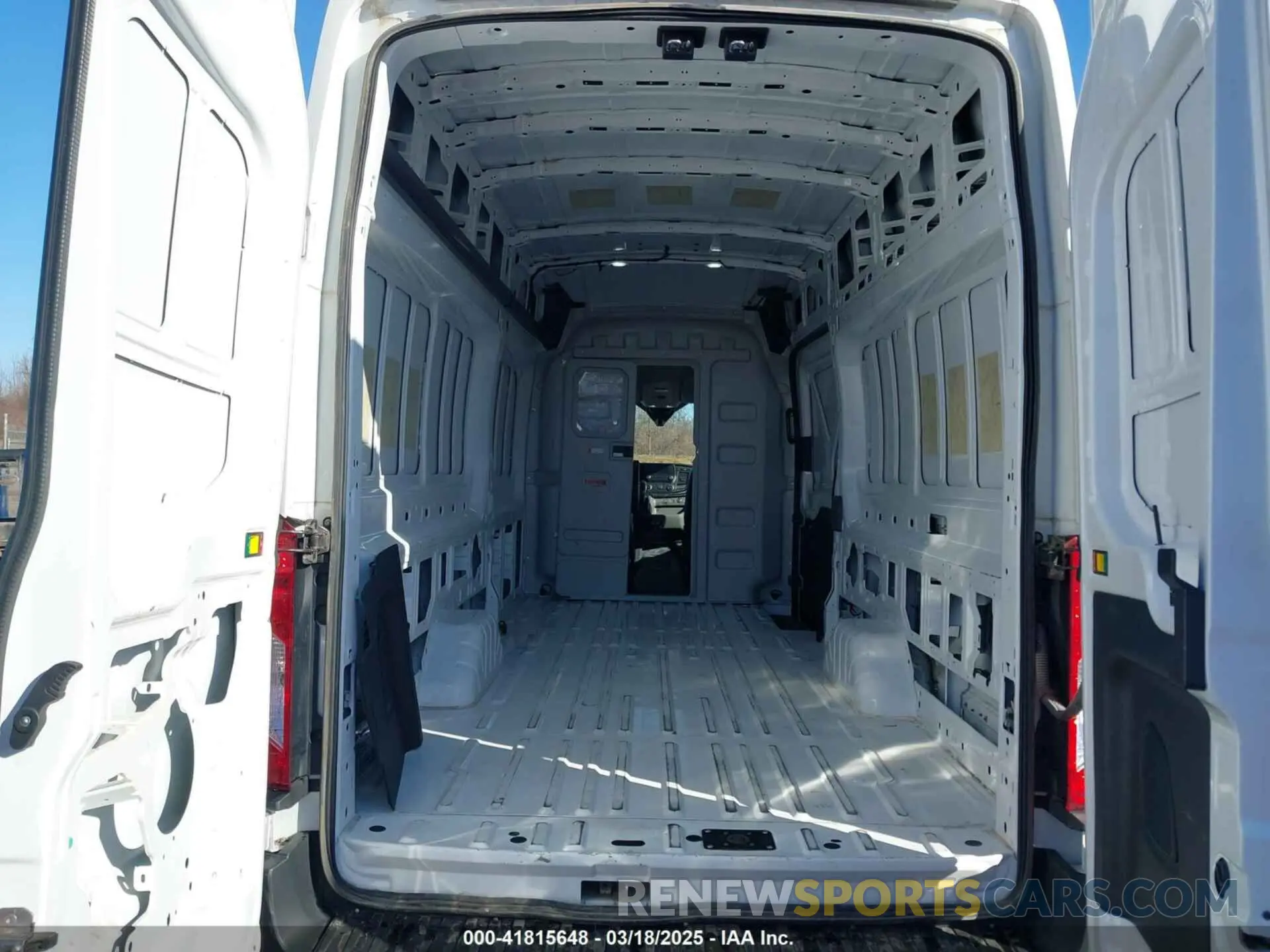 19 Photograph of a damaged car 1FTBR3U80PKA07268 FORD TRANSIT-250 CARGO VAN 2023