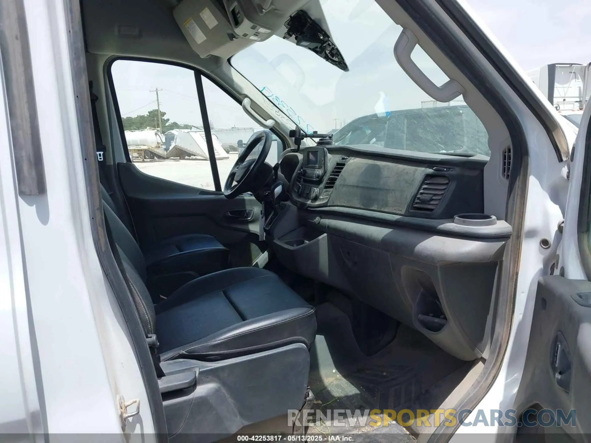 5 Photograph of a damaged car 1FTBR3X83PKA97706 FORD TRANSIT-250 CARGO VAN 2023