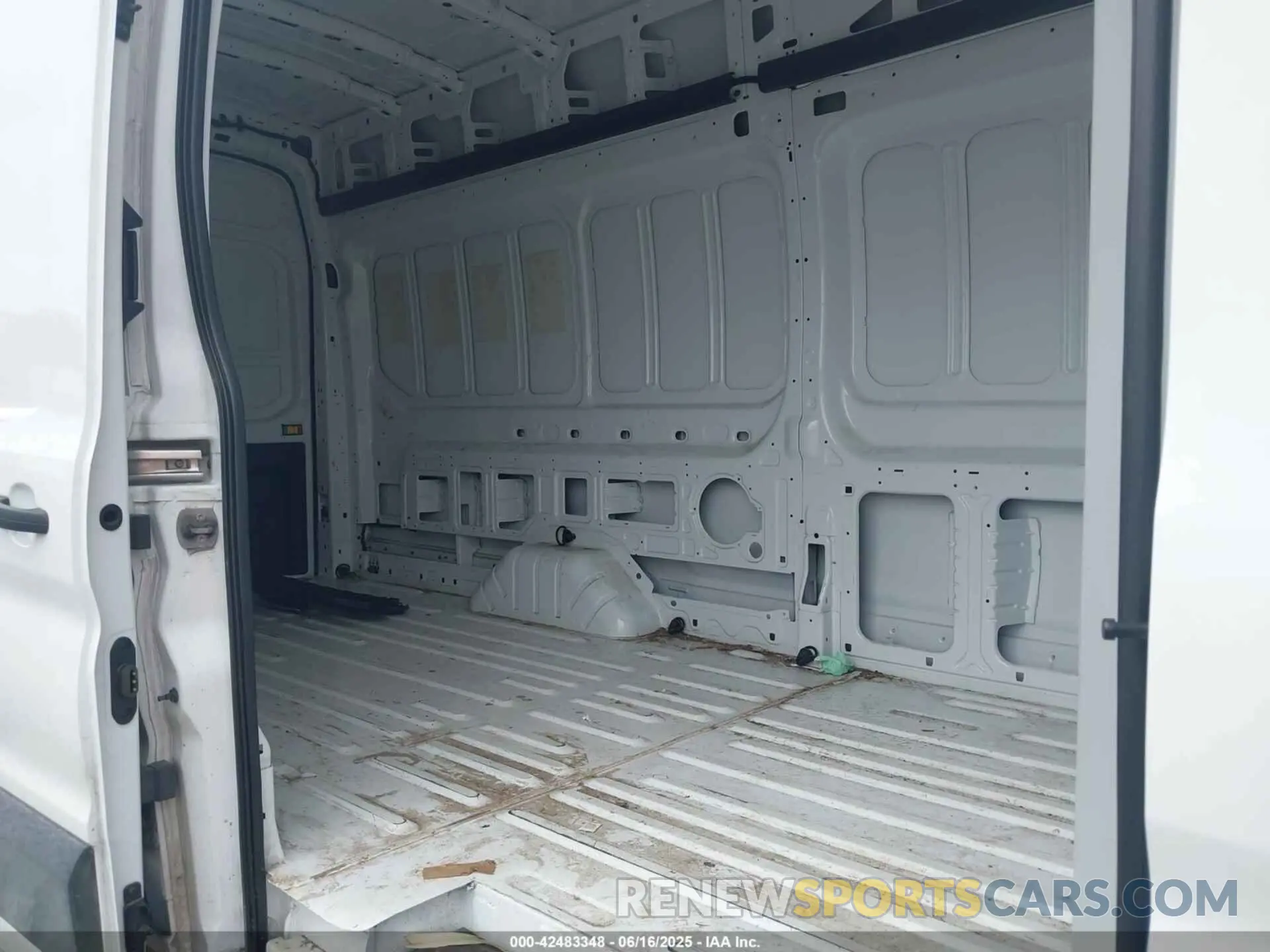 8 Photograph of a damaged car 1FTBR3X89RKA14329 FORD TRANSIT-250 CARGO VAN 2024
