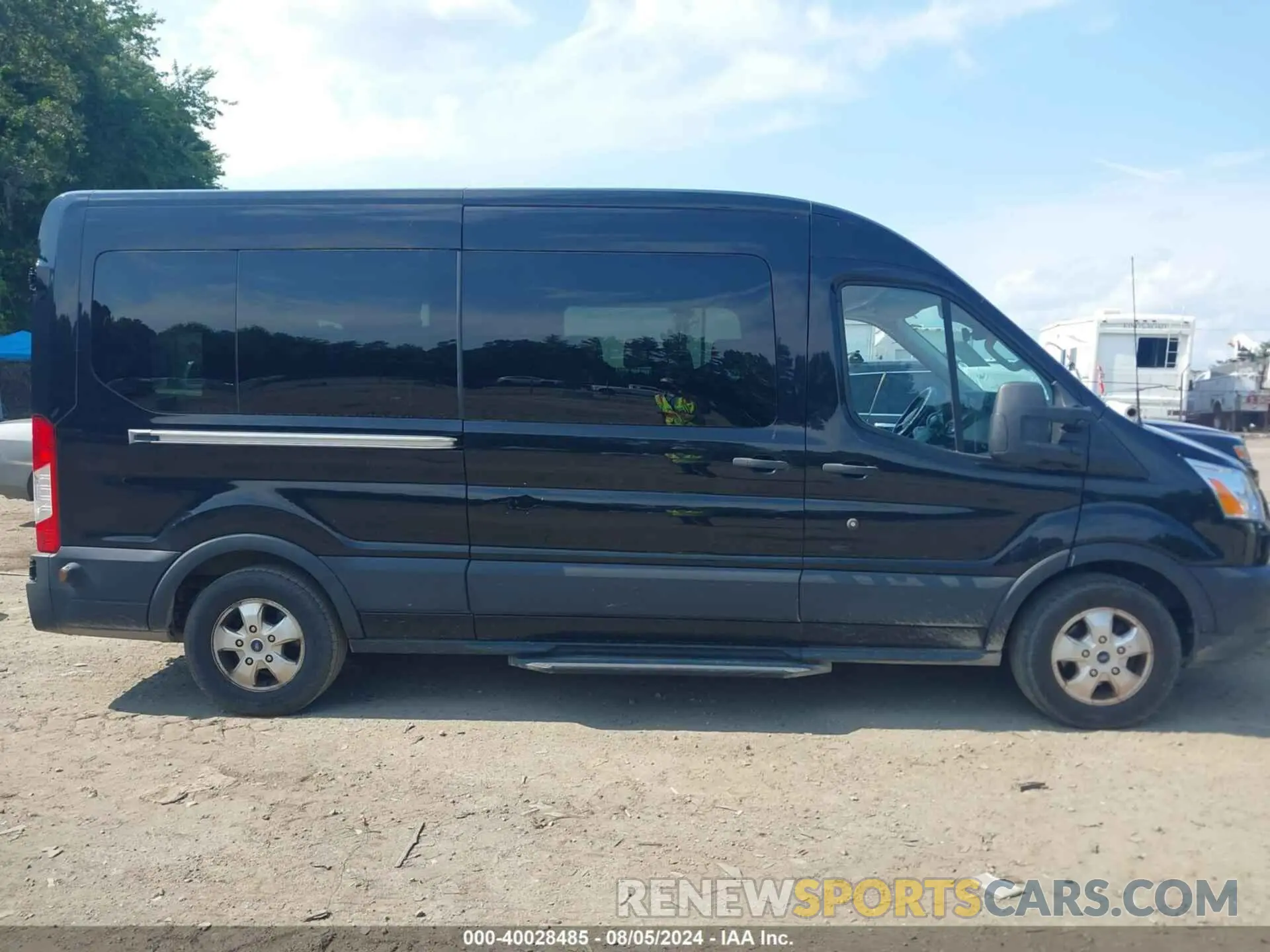 13 Фотография поврежденного автомобиля 1FBAX2CG5KKA77205 FORD TRANSIT-350 2019