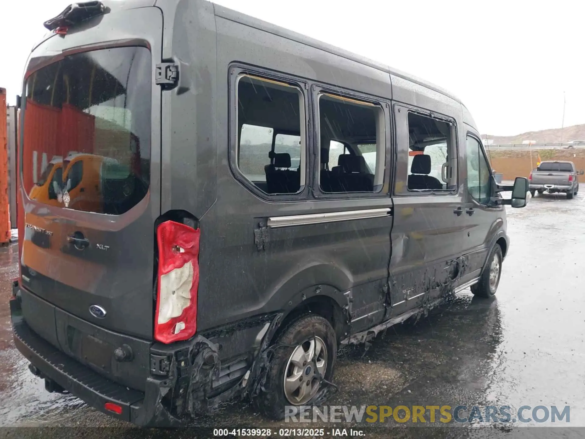 6 Фотография поврежденного автомобиля 1FBAX2CG9KKA46619 FORD TRANSIT-350 2019