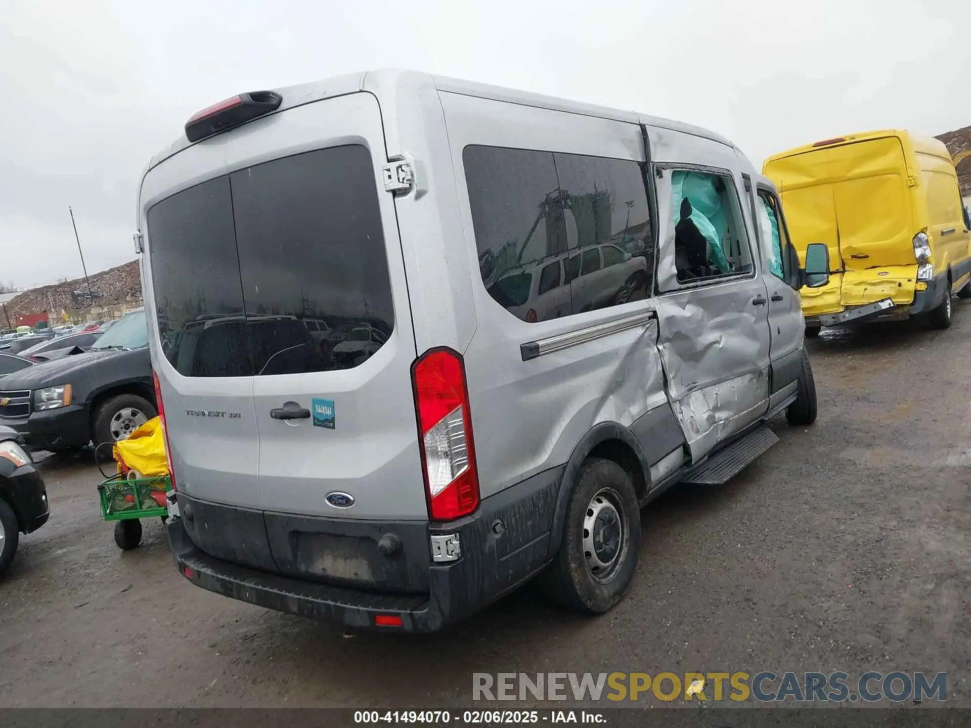 4 Фотография поврежденного автомобиля 1FBAX2CM0KKA73861 FORD TRANSIT-350 2019