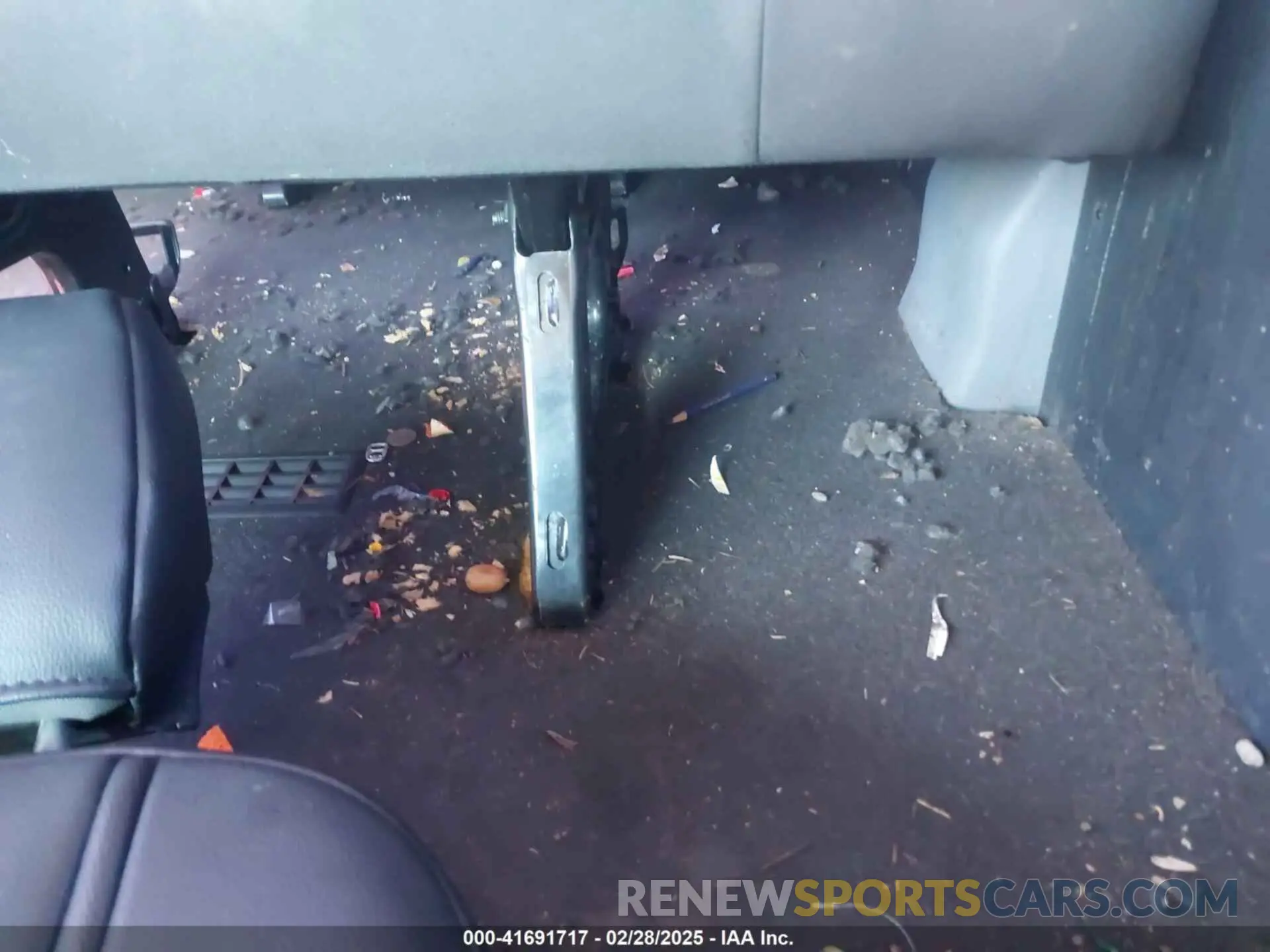 13 Photograph of a damaged car 1FBAX2CM7KKA23457 FORD TRANSIT-350 2019