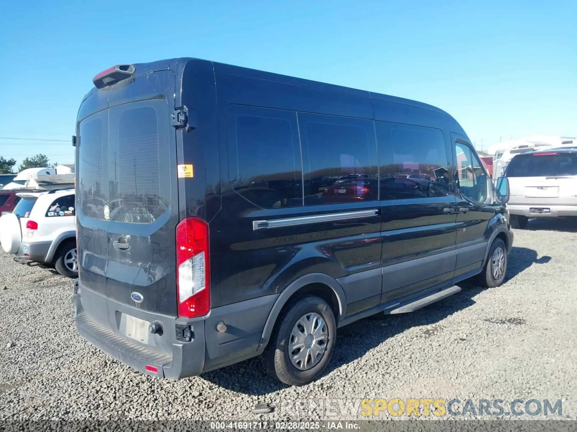 4 Photograph of a damaged car 1FBAX2CM7KKA23457 FORD TRANSIT-350 2019