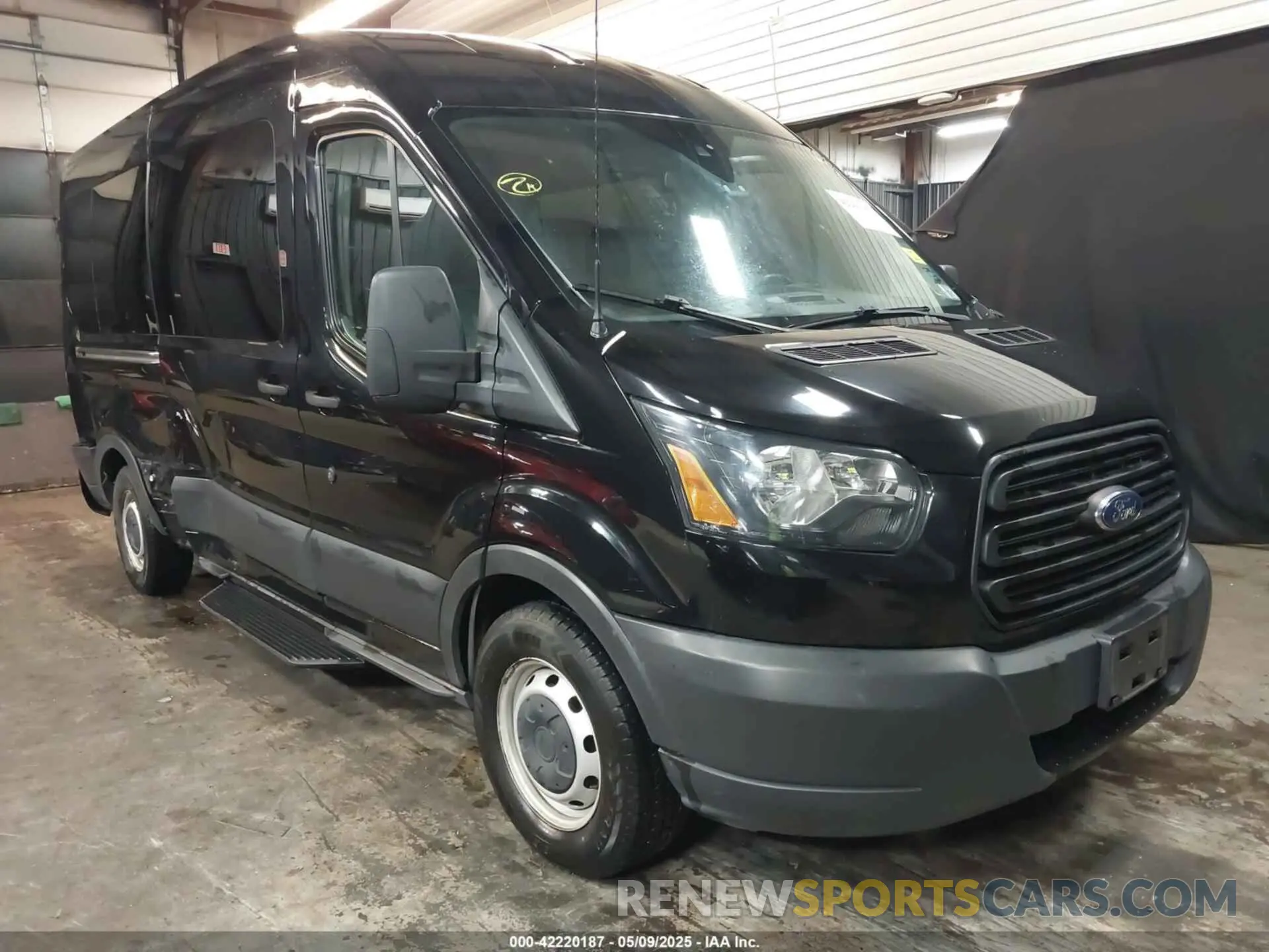 1 Фотография поврежденного автомобиля 1FBAX2CM7KKA64803 FORD TRANSIT-350 2019