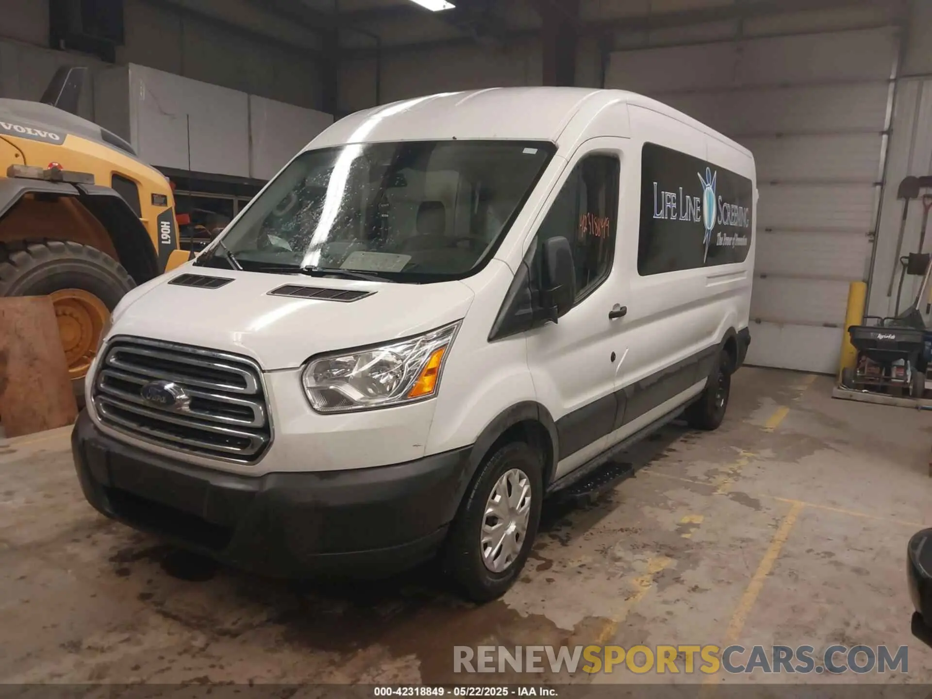 2 Фотография поврежденного автомобиля 1FBZX2CG1KKA20728 FORD TRANSIT-350 2019