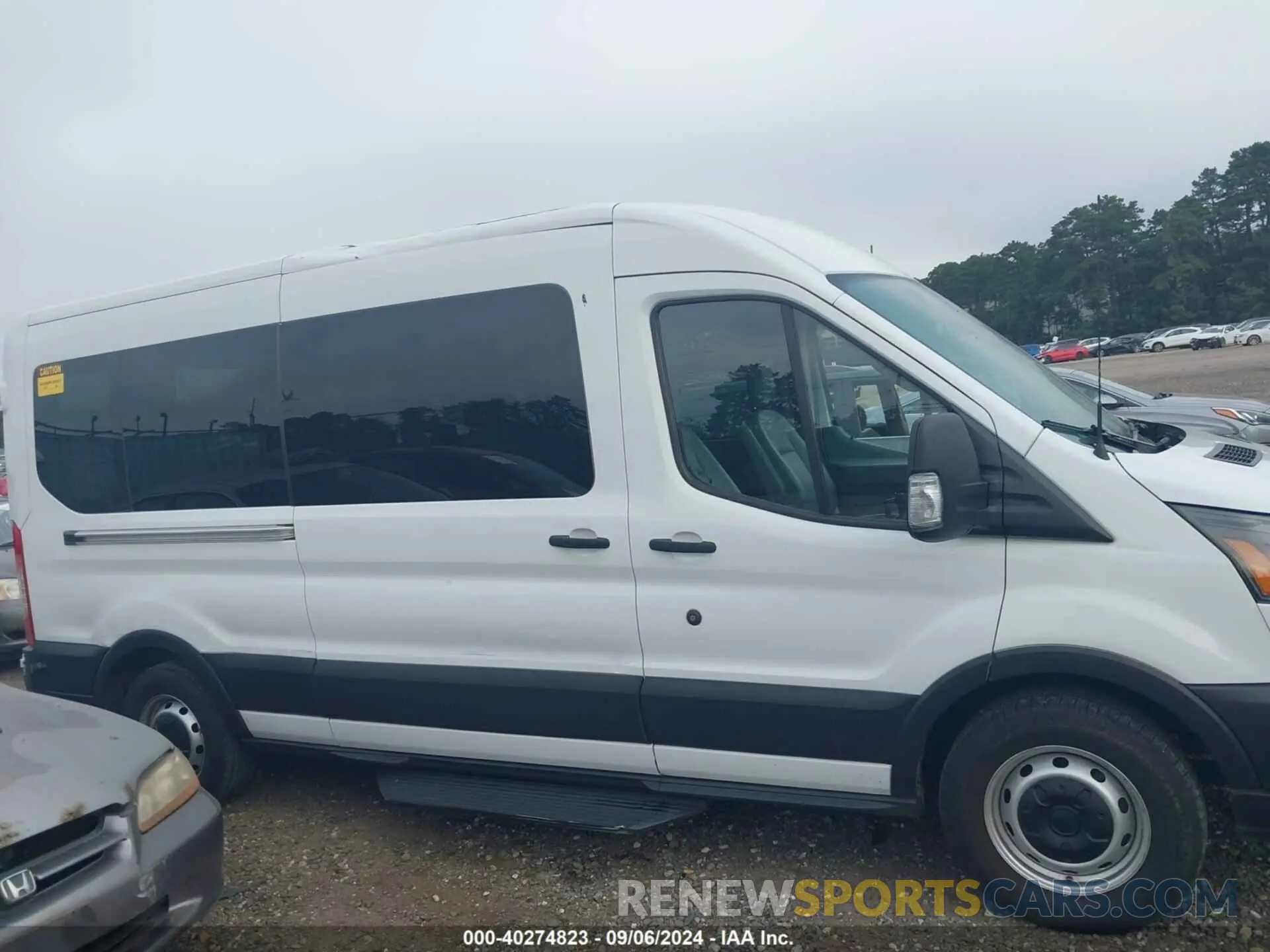 13 Photograph of a damaged car 1FBZX2CM9KKA25228 FORD TRANSIT-350 2019